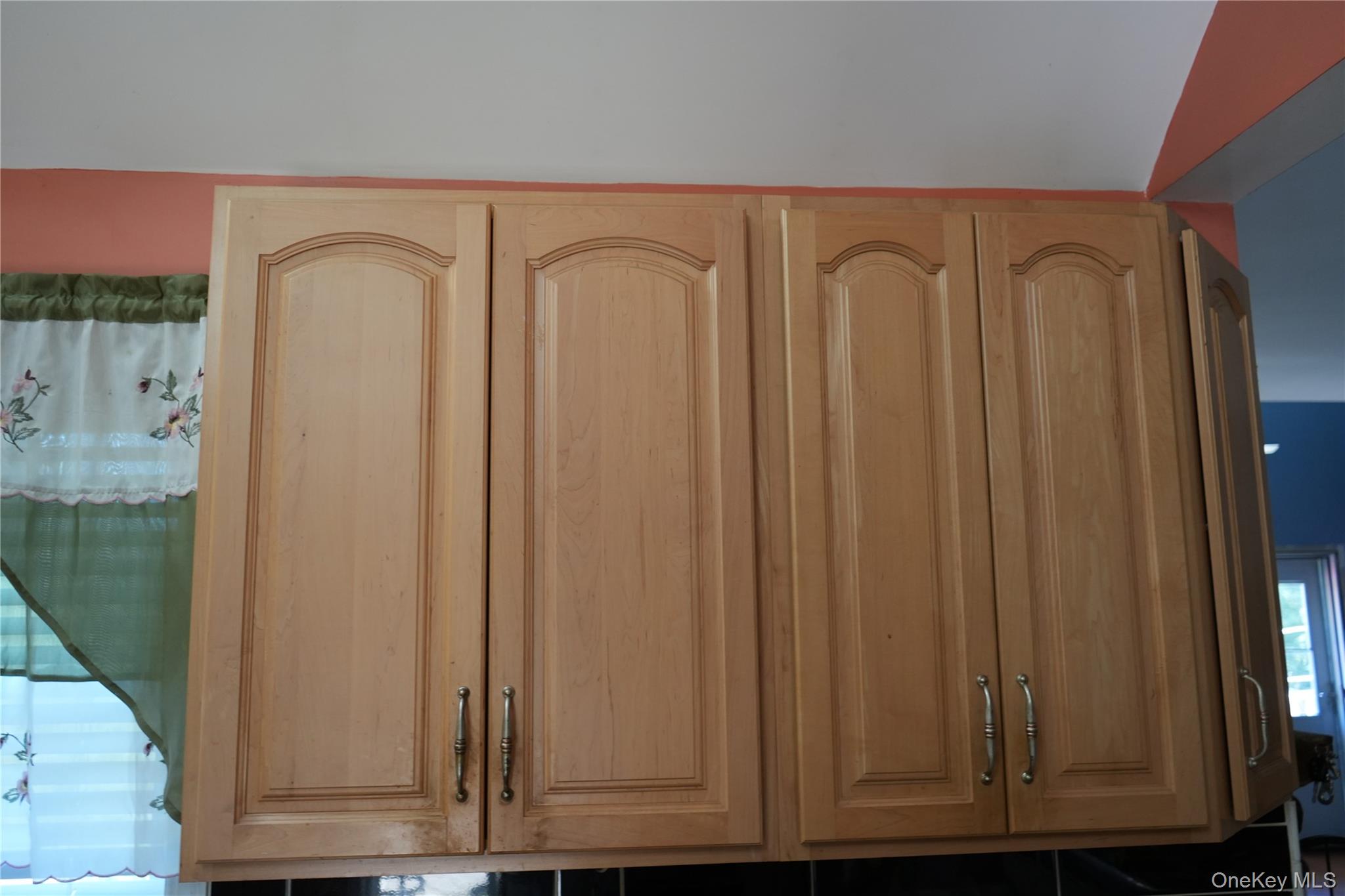 27 Spruce Street, Lake Peekskill, NY 10537