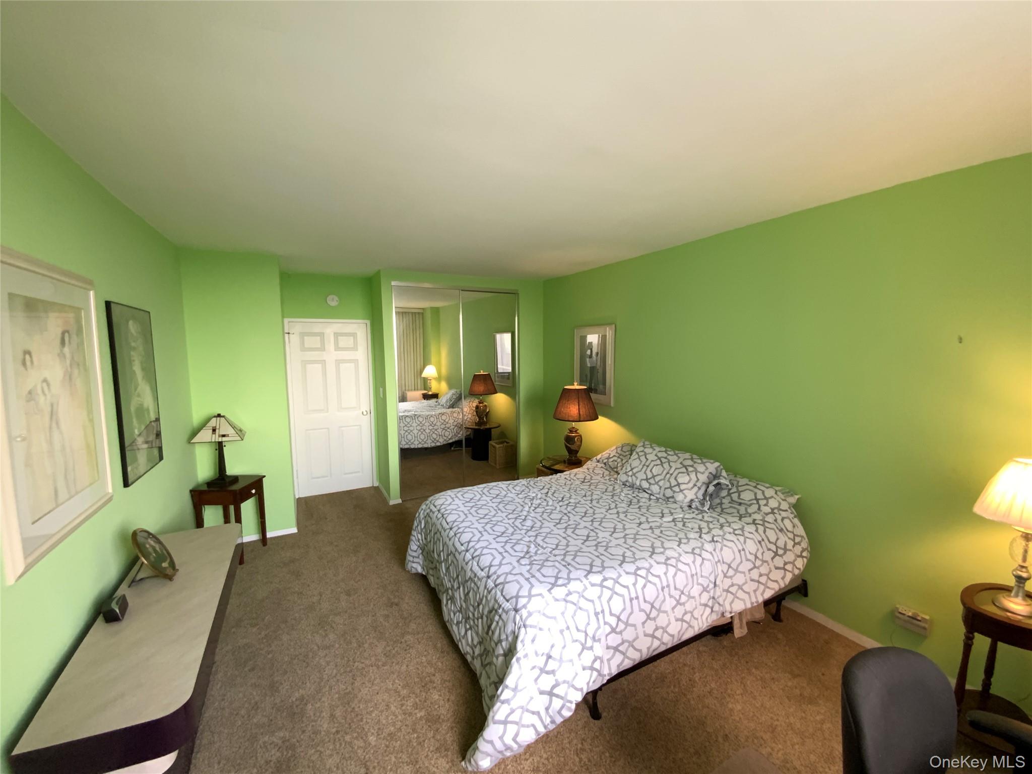 27110 Grand Central Parkway # 9T, Floral Park, NY 11005