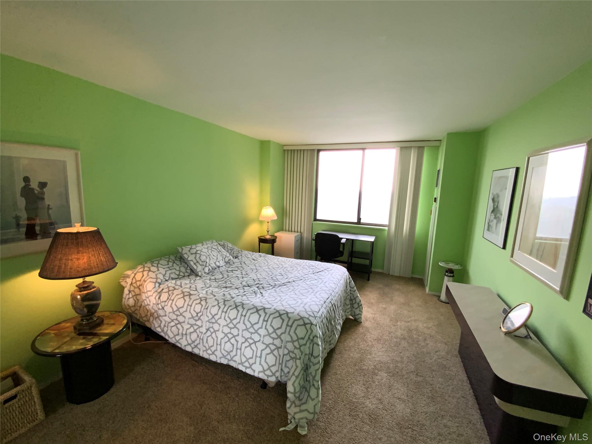 27110 Grand Central Parkway # 9T, Floral Park, NY 11005