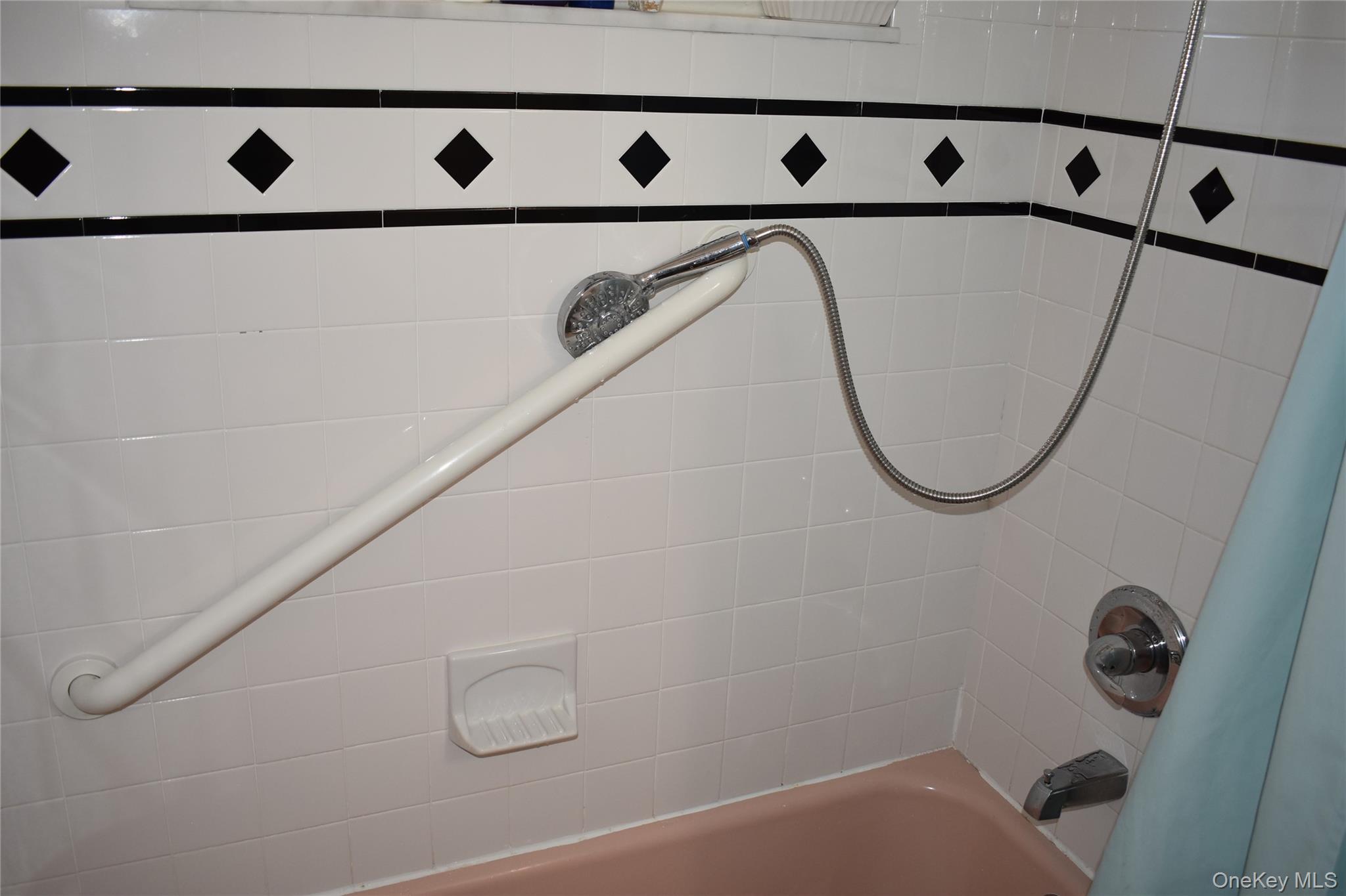 26 DeHaven Drive # 2D, Yonkers, NY 10703