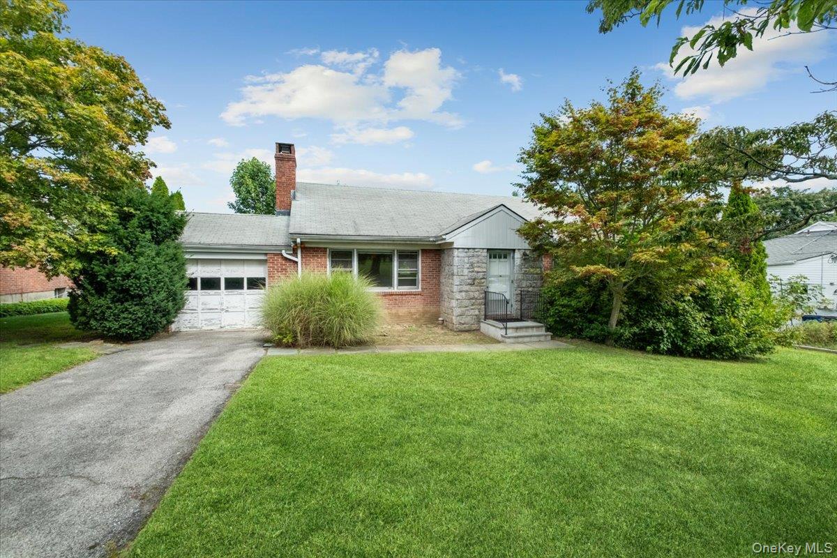 7 Fountain Drive, Valhalla, NY 10595