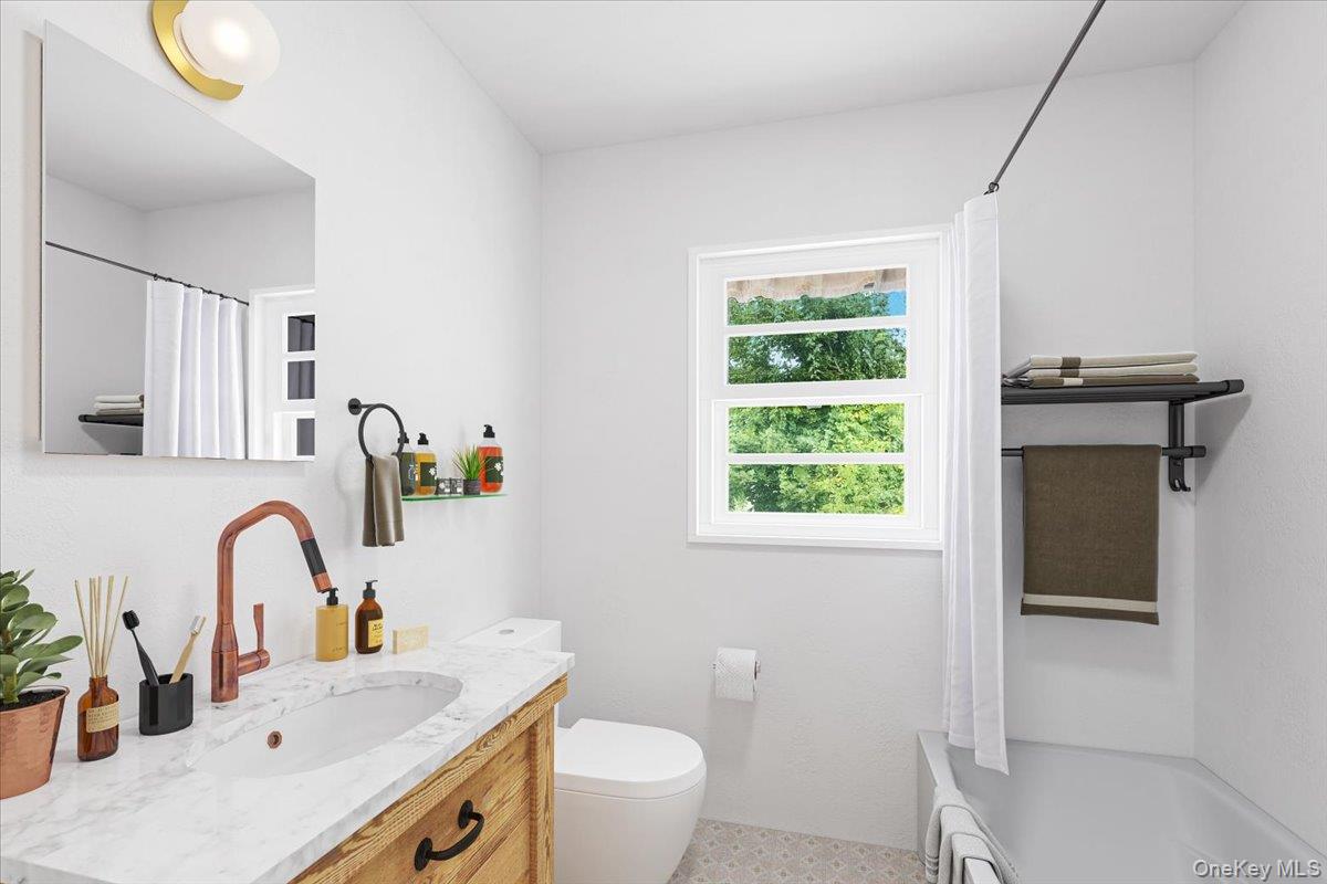 7 Fountain Drive, Valhalla, NY 10595