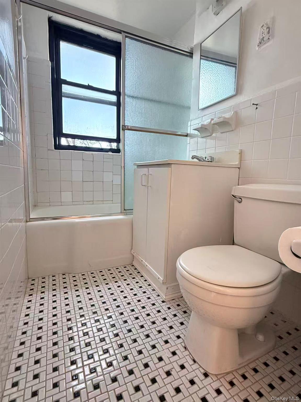 99-60 63rd road # APT 5W, Rego Park, NY 11374