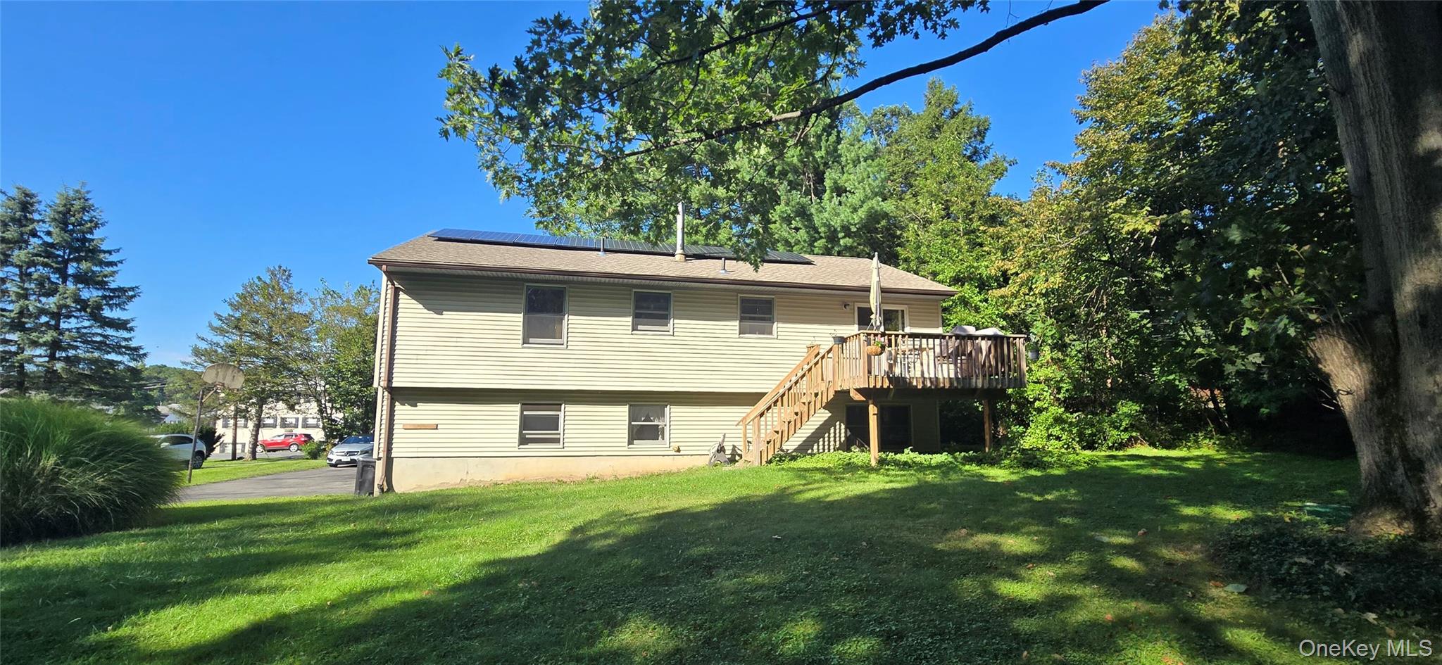 20 Cedar Lane, New Windsor, NY 12553