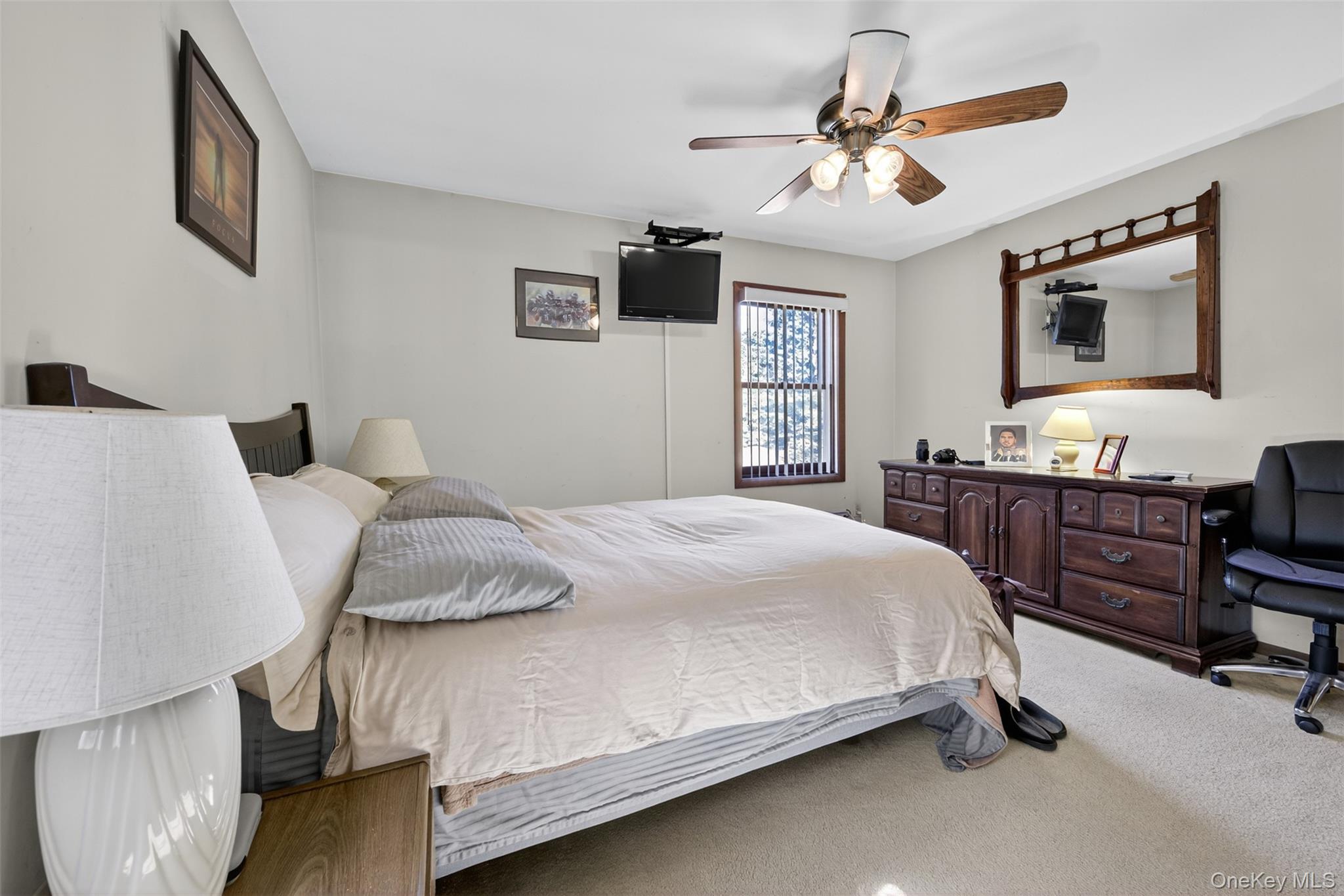 20 Cedar Lane, New Windsor, NY 12553