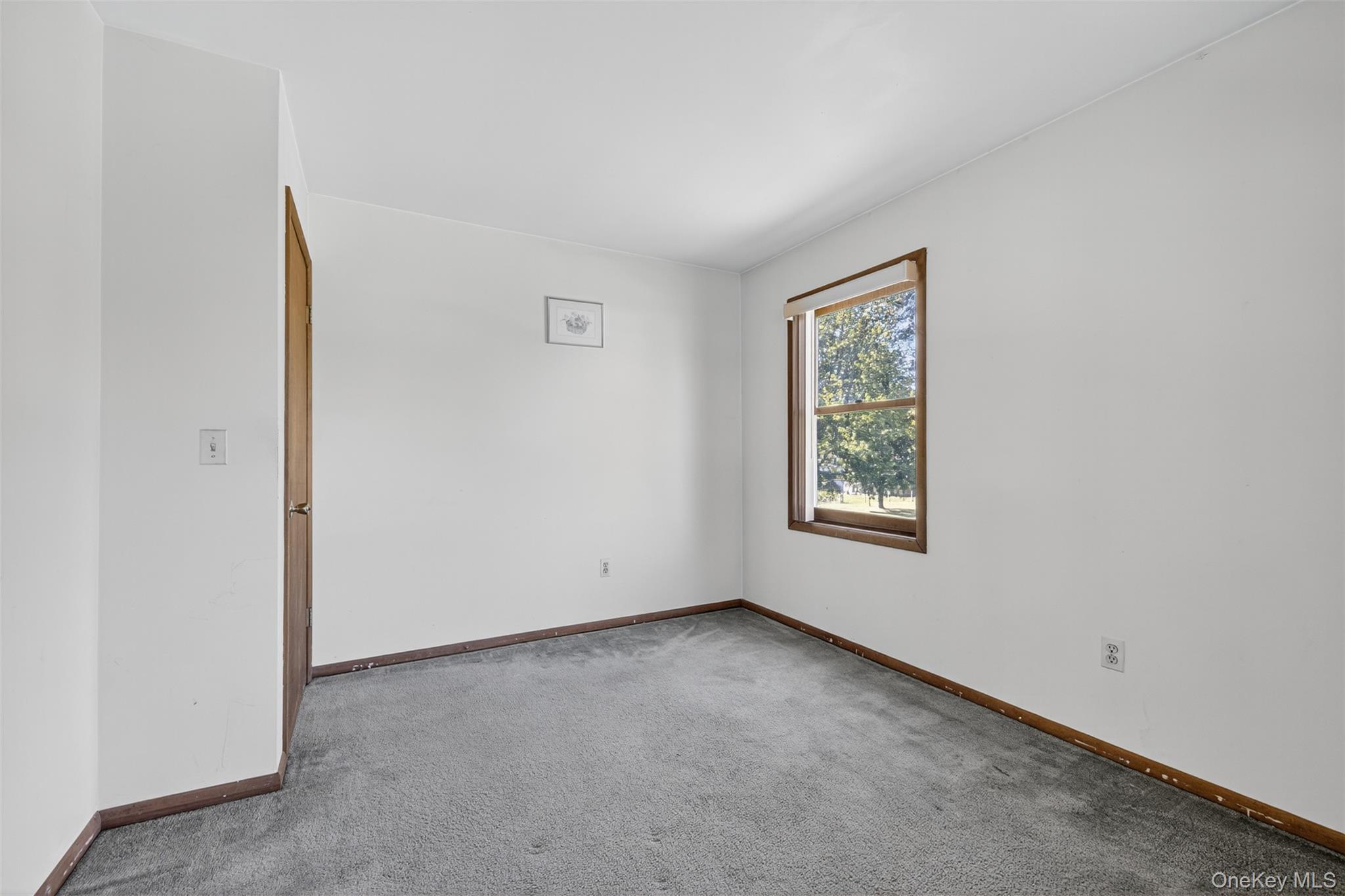 20 Cedar Lane, New Windsor, NY 12553