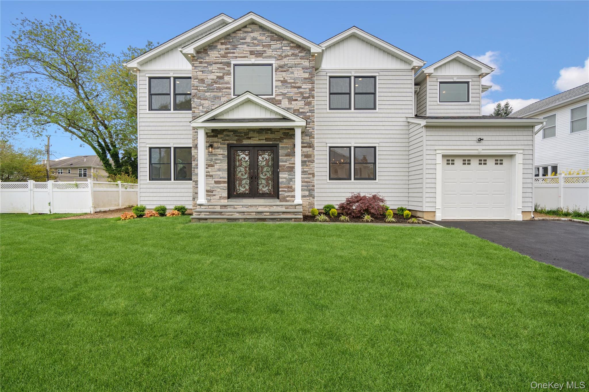 15 Lorraine Street, Syosset, NY 11791