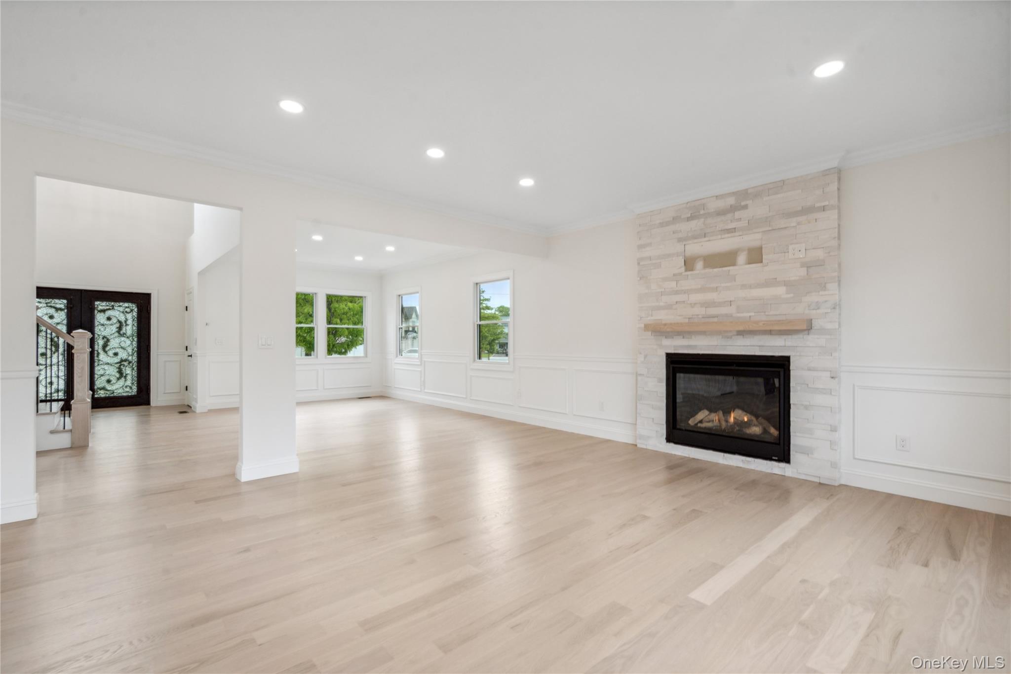 15 Lorraine Street, Syosset, NY 11791