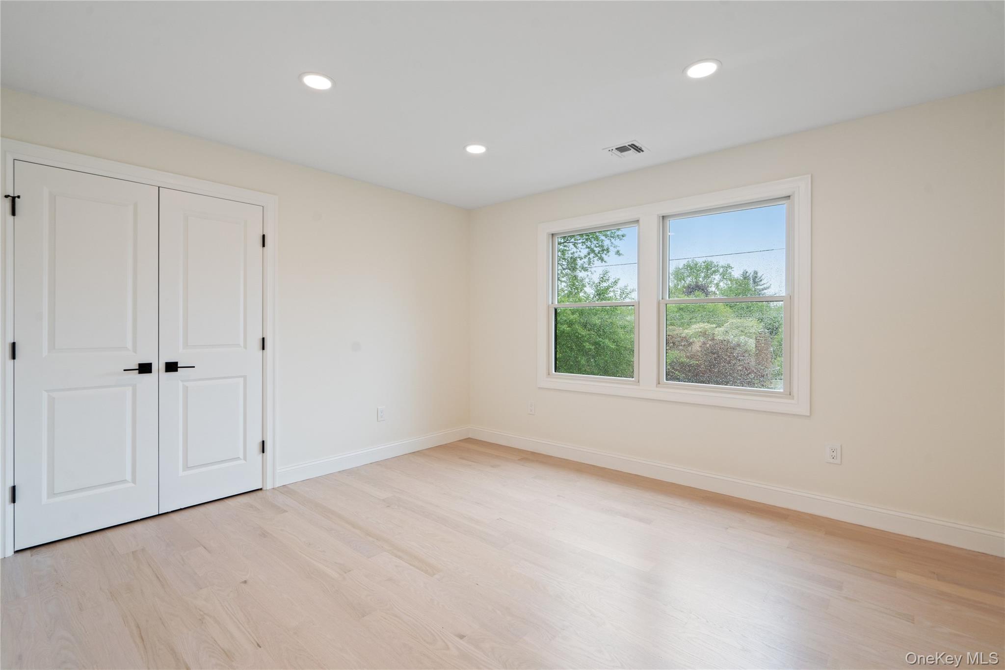 15 Lorraine Street, Syosset, NY 11791