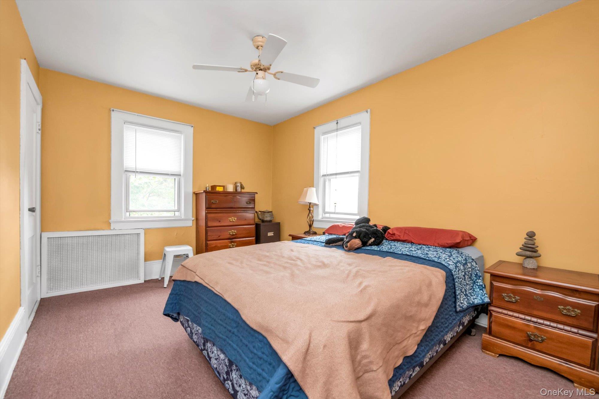 230 Broadway, Lynbrook, NY 11563