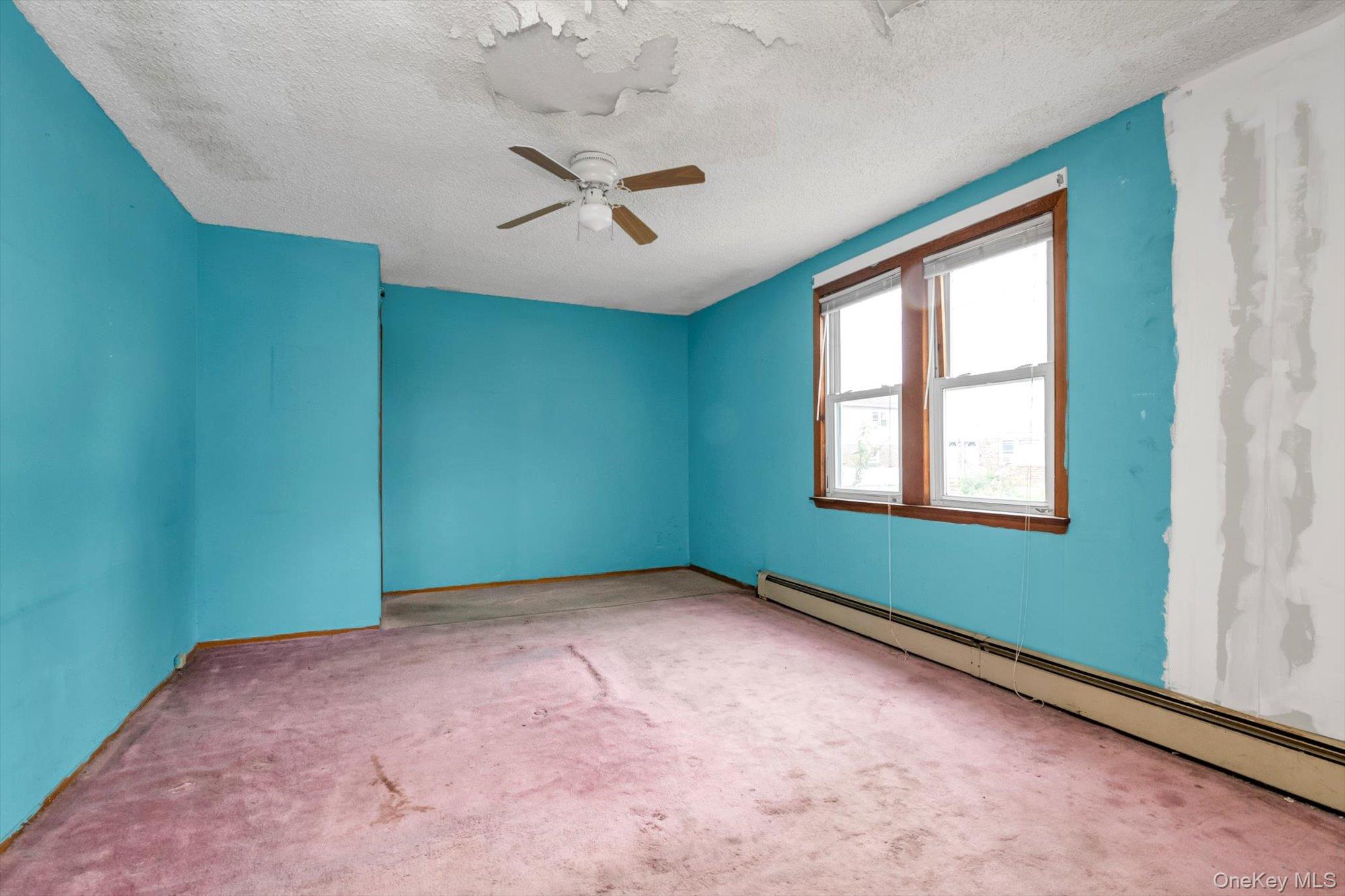 230 Broadway, Lynbrook, NY 11563