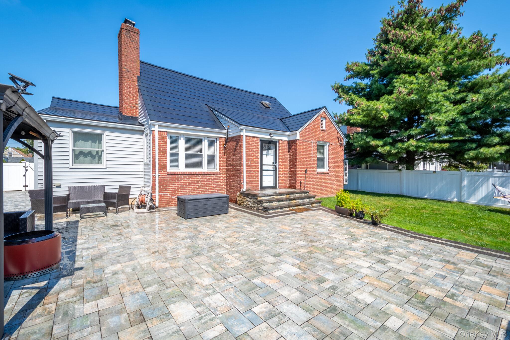 1020 Henhawk Road, Baldwin, NY 11510