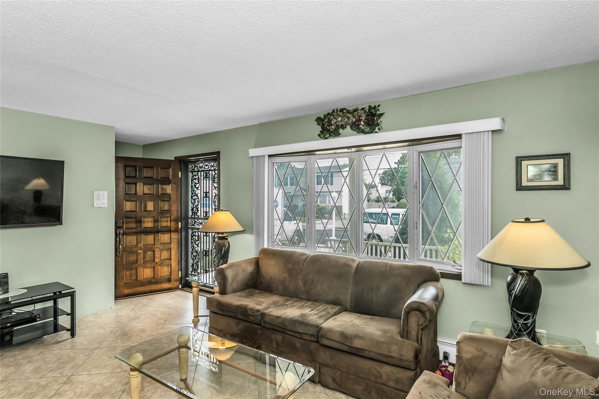 2479 Tonquin Street, East Meadow, NY 11554