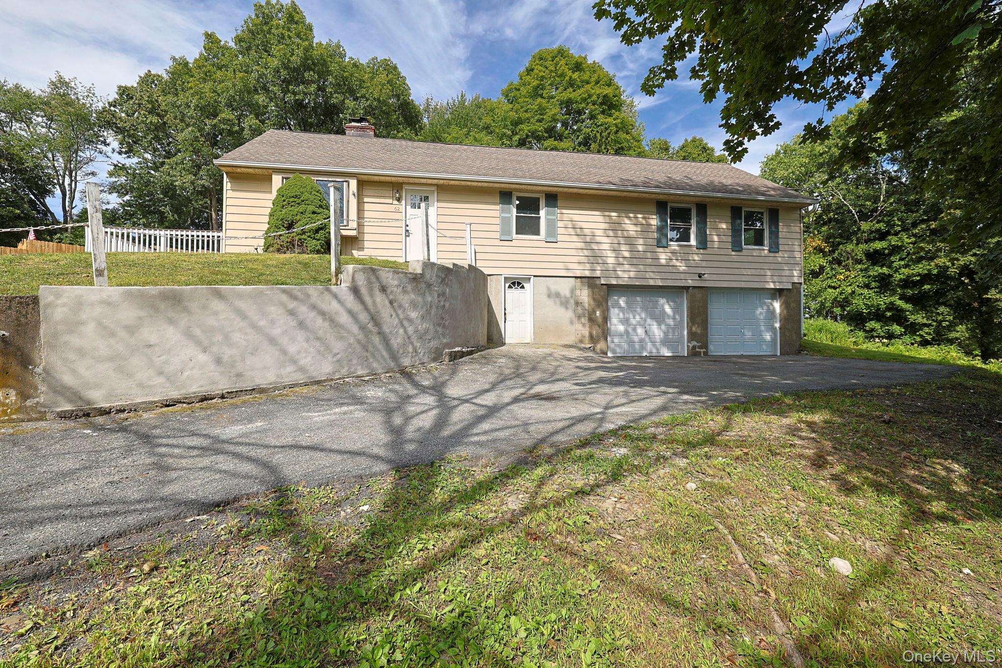 62 Hillcrest Drive, Poughkeepsie, NY 12603
