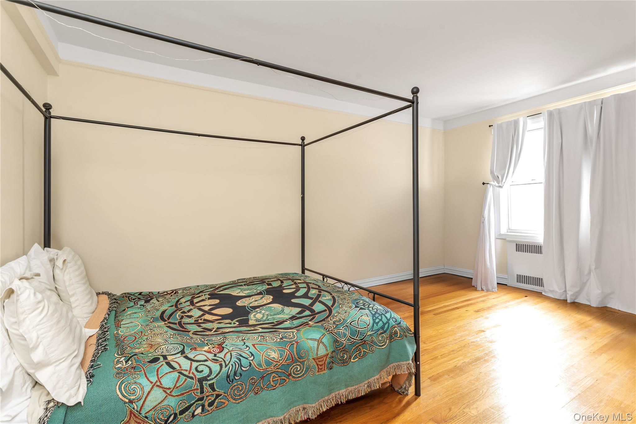 79-01 35th Avenue # 2B, Jackson Heights, NY 11372