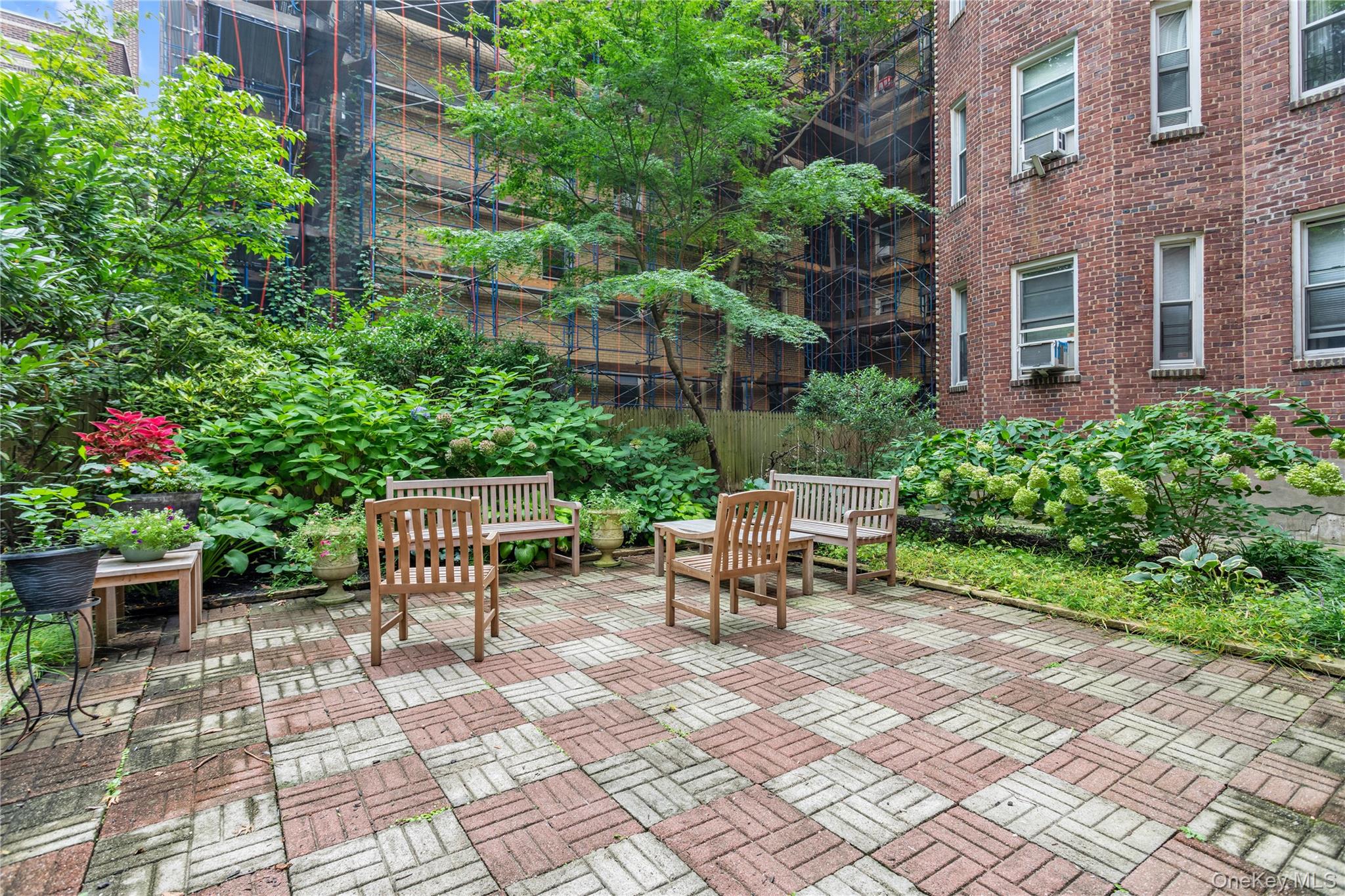 79-01 35th Avenue # 2B, Jackson Heights, NY 11372