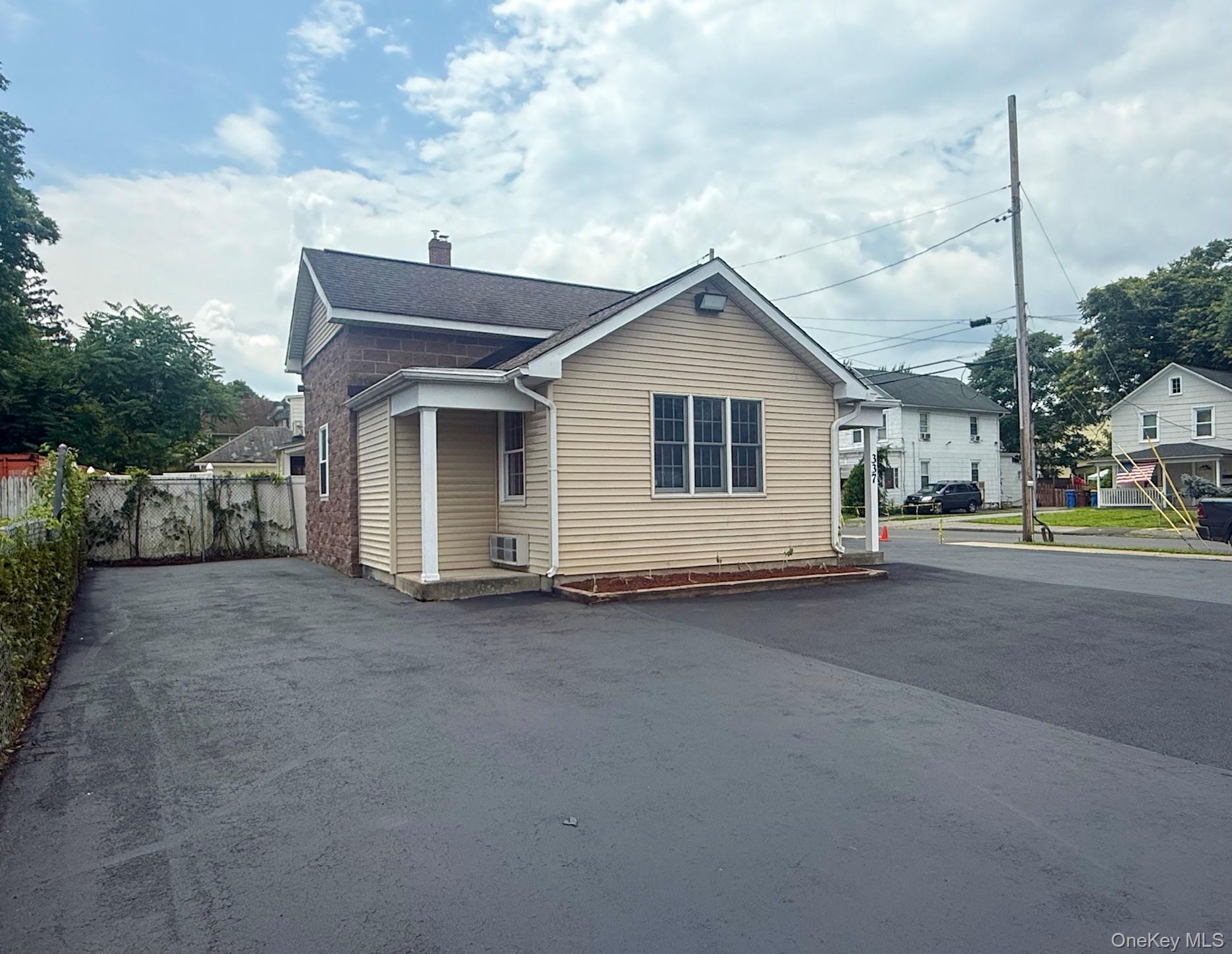 337 Broadway, Kingston, NY 12401