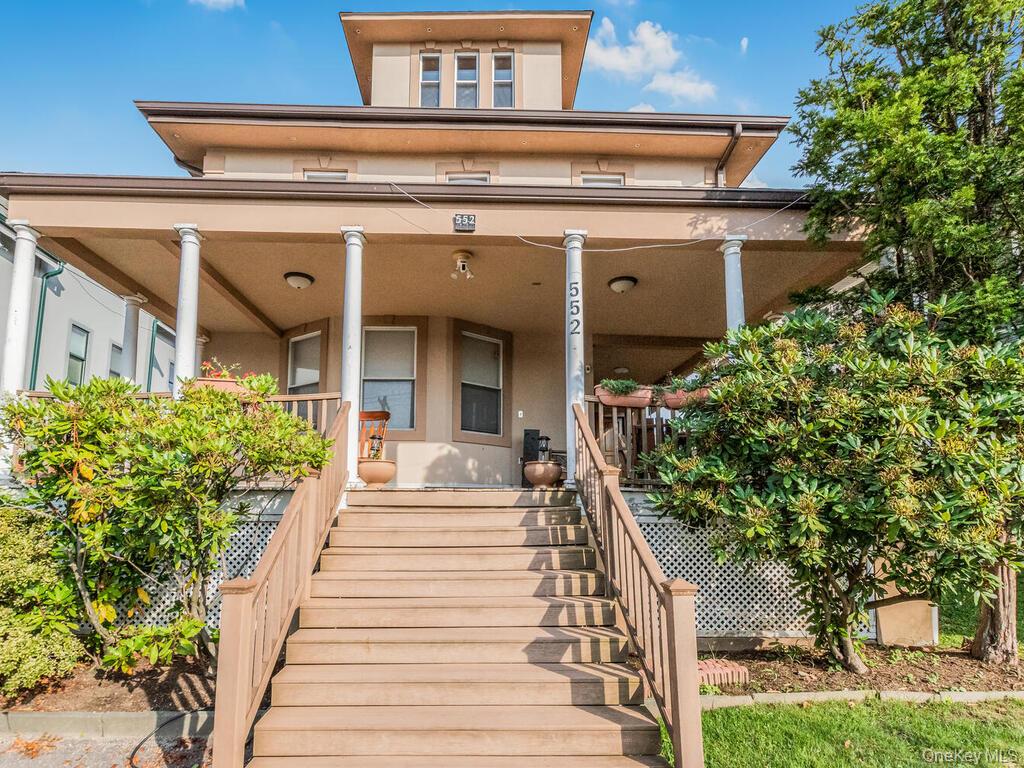 552 N Broadway, Yonkers, NY 10701