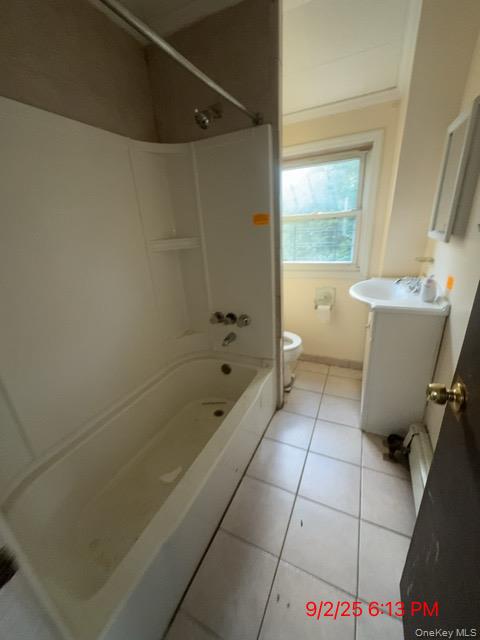 22018 91st Road, Queens Village, NY 11428