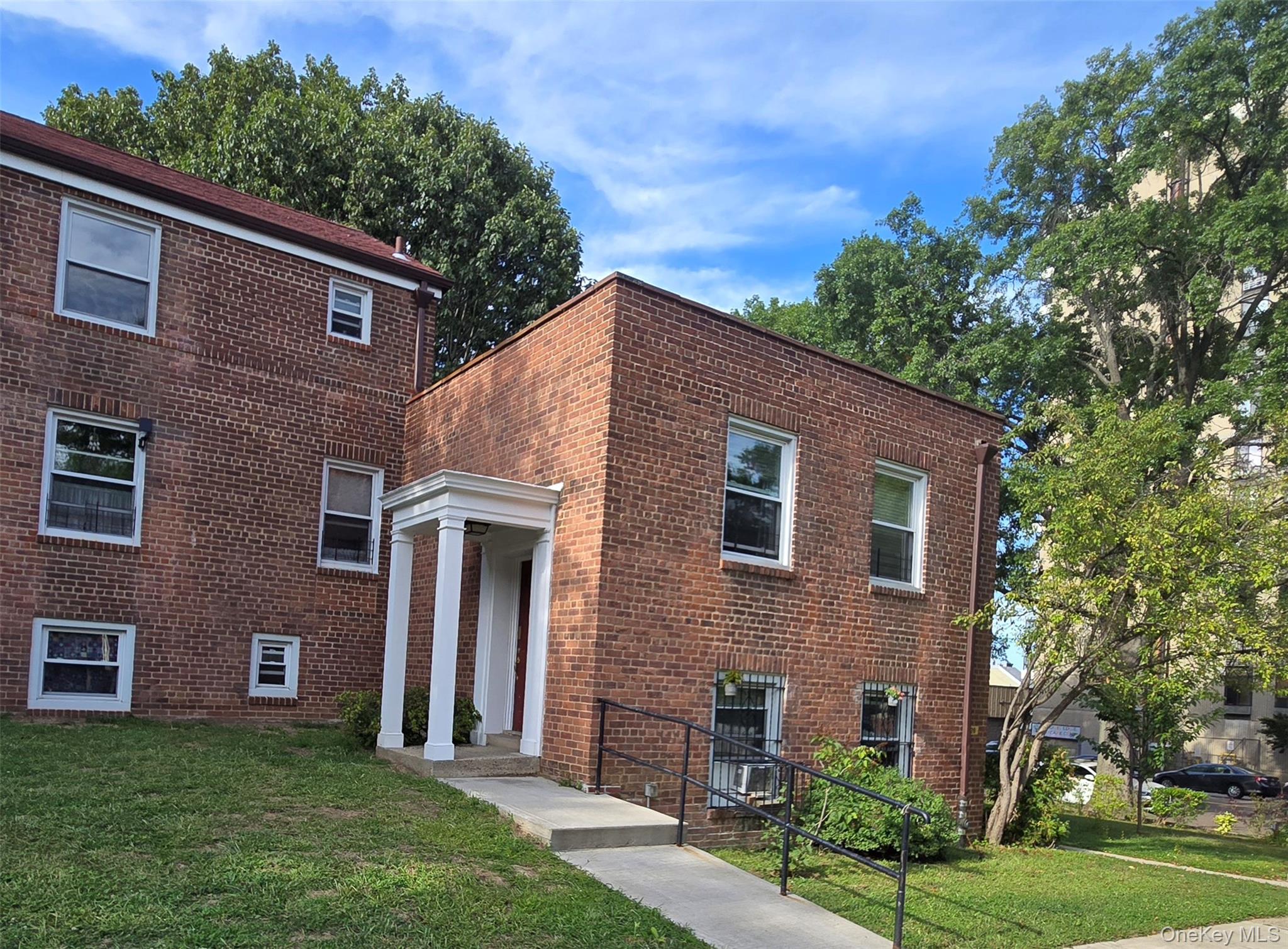 147-57 Charter Road # 26D, Briarwood, NY 11435