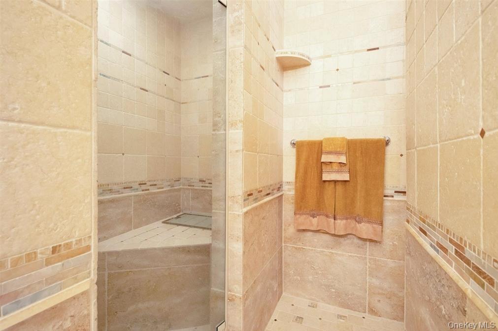 162 Miller Place Road, Miller Place, NY 11764