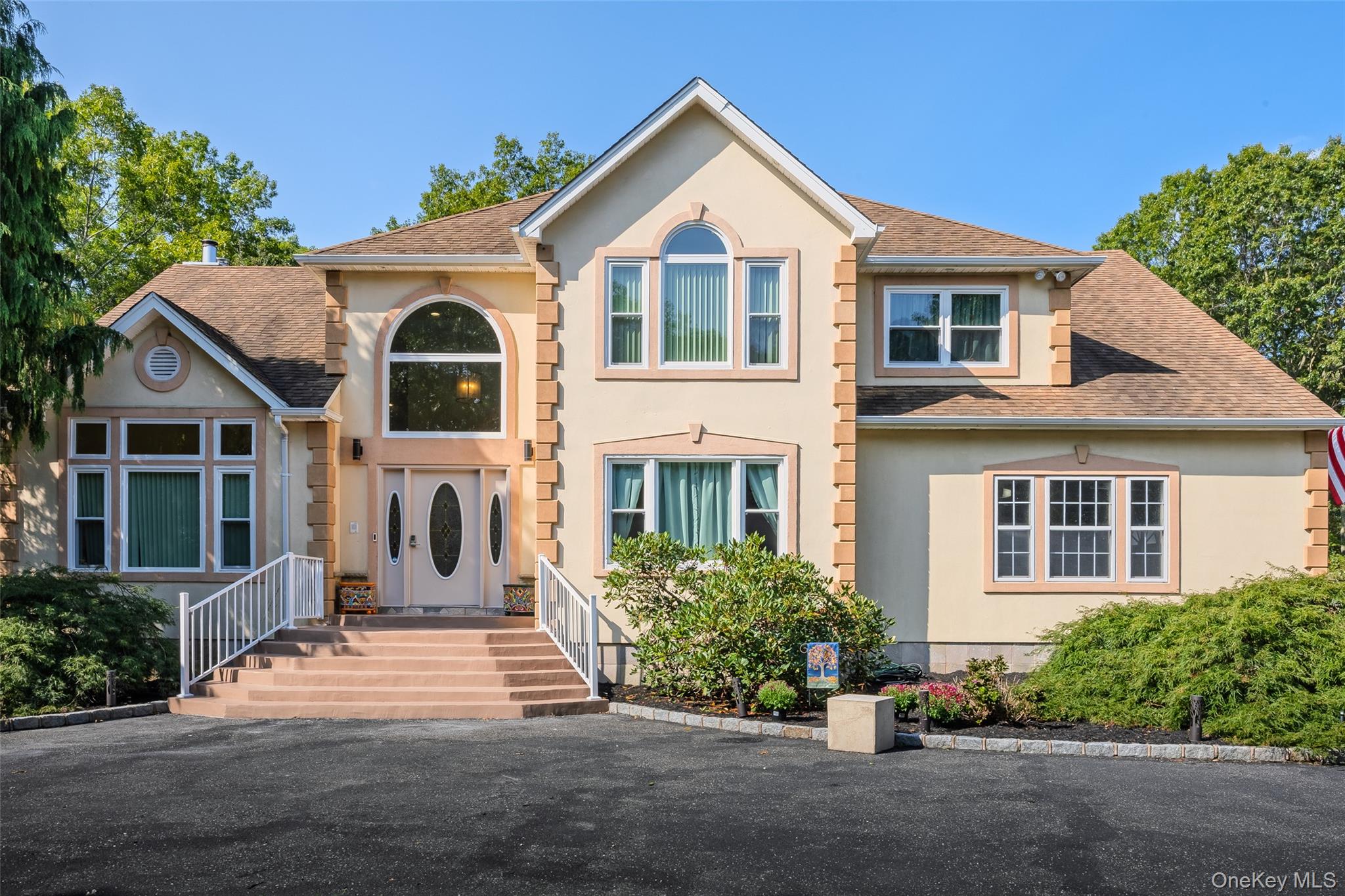 162 Miller Place Road, Miller Place, NY 11764