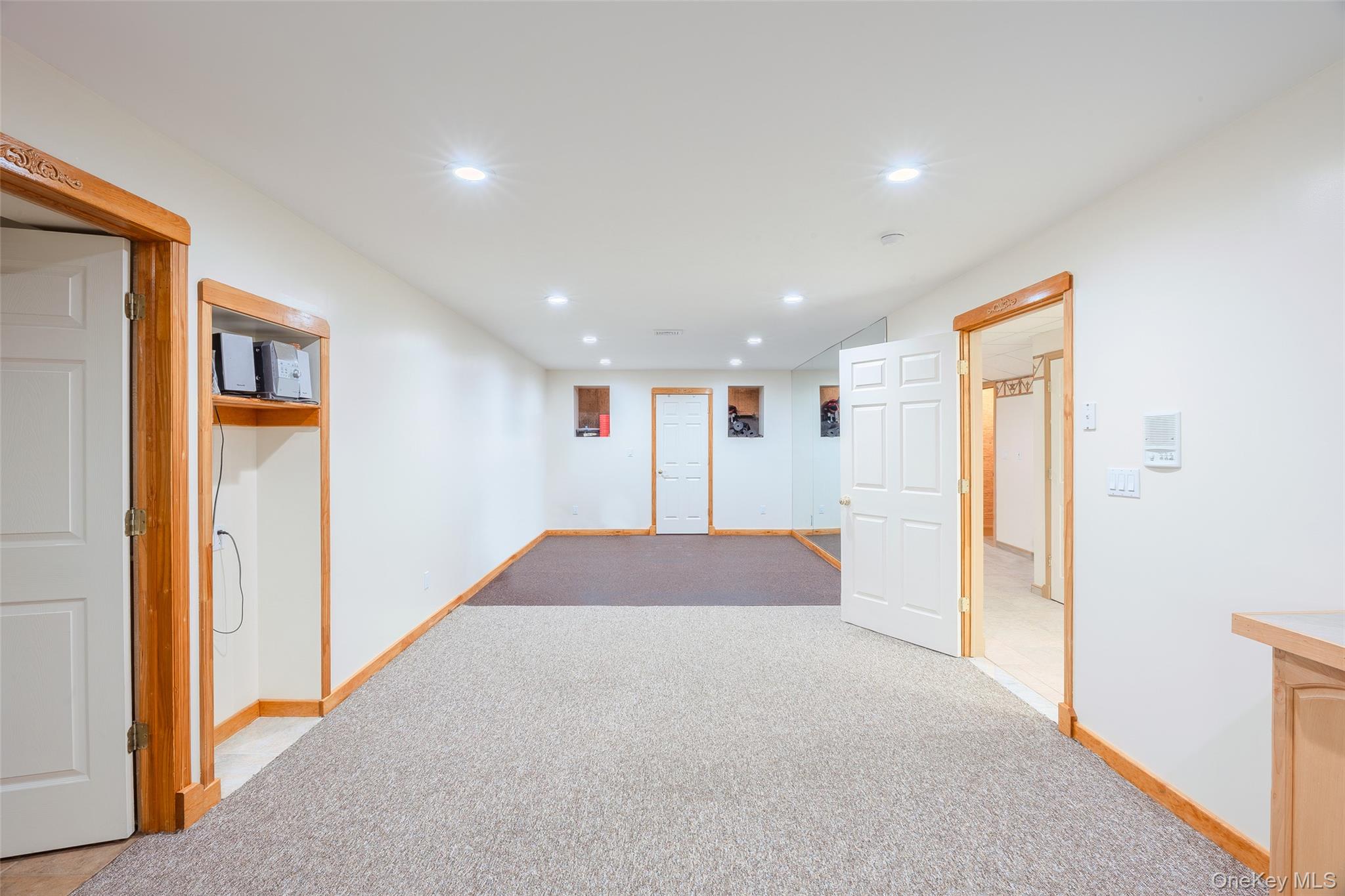 162 Miller Place Road, Miller Place, NY 11764