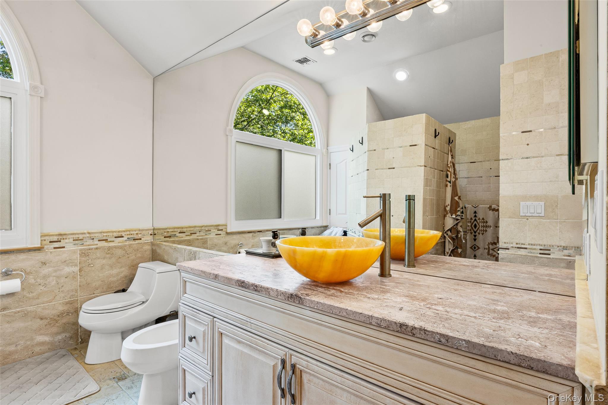 162 Miller Place Road, Miller Place, NY 11764