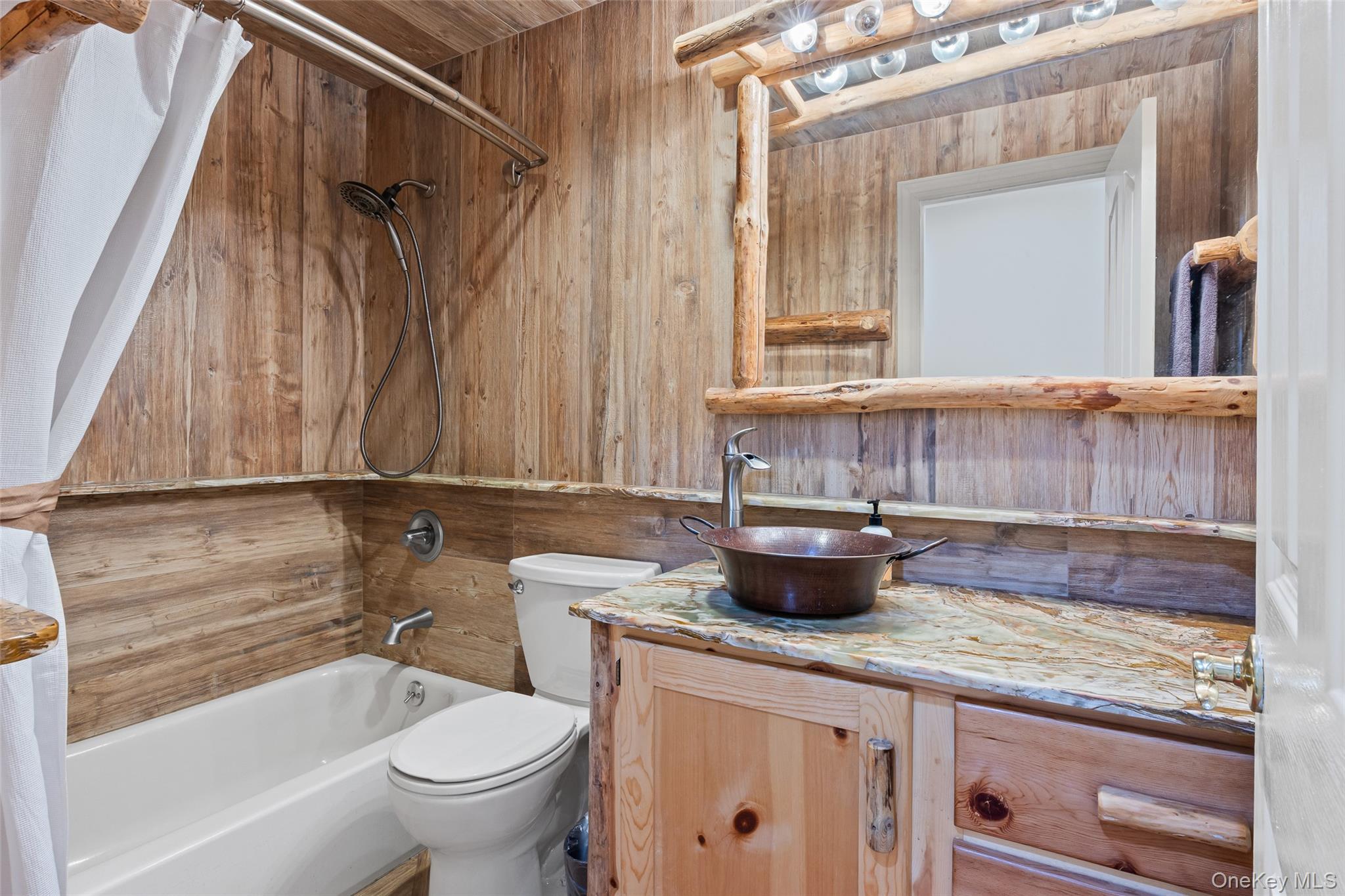 162 Miller Place Road, Miller Place, NY 11764