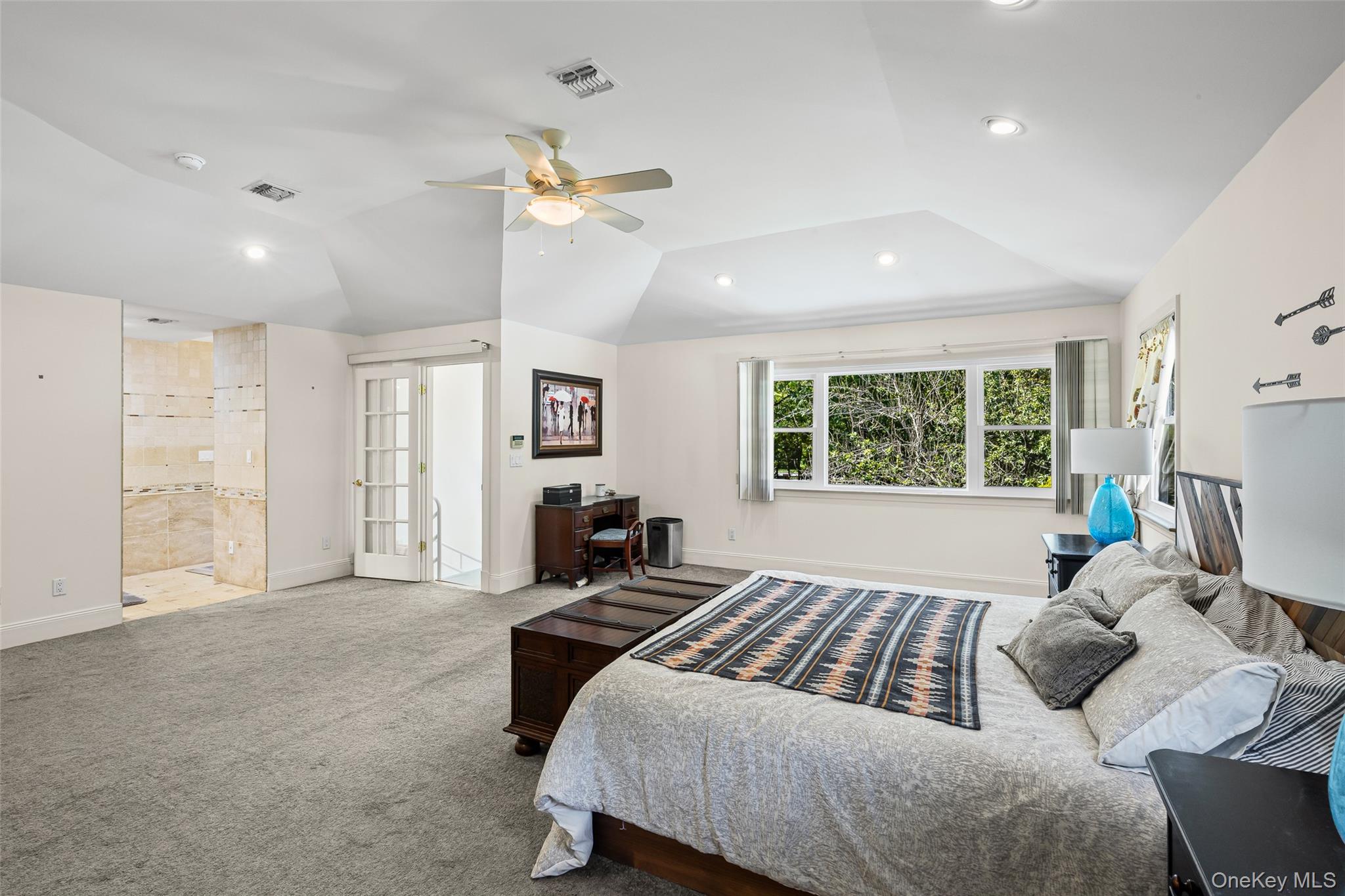 162 Miller Place Road, Miller Place, NY 11764