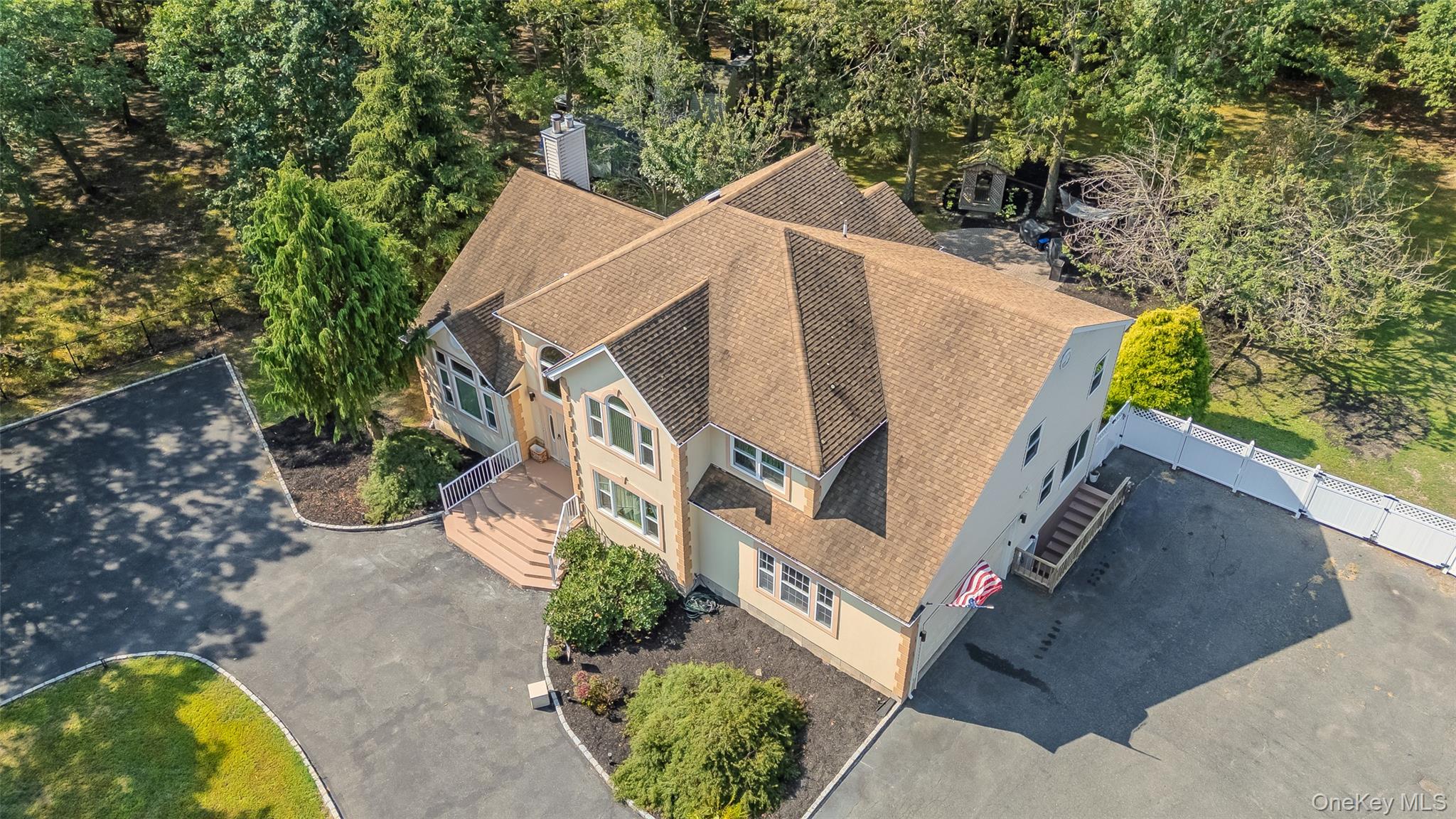 162 Miller Place Road, Miller Place, NY 11764