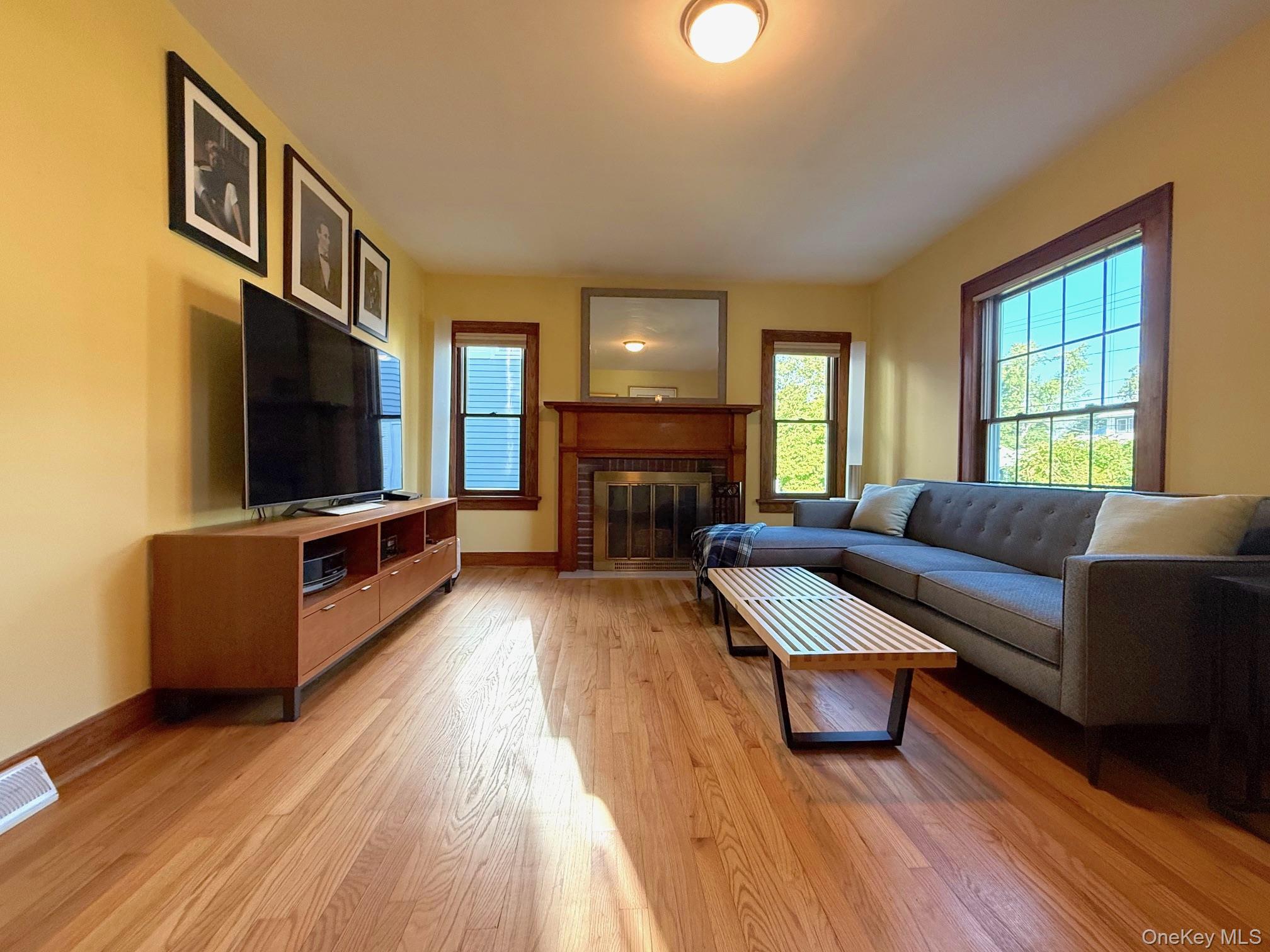 55 Glenwood Boulevard, Hudson, NY 12534