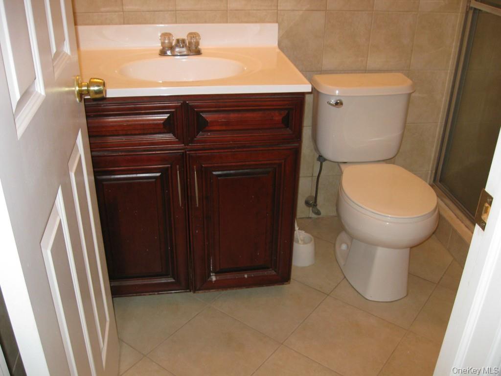 622 S 6th Avenue # A, Mount Vernon, NY 10550