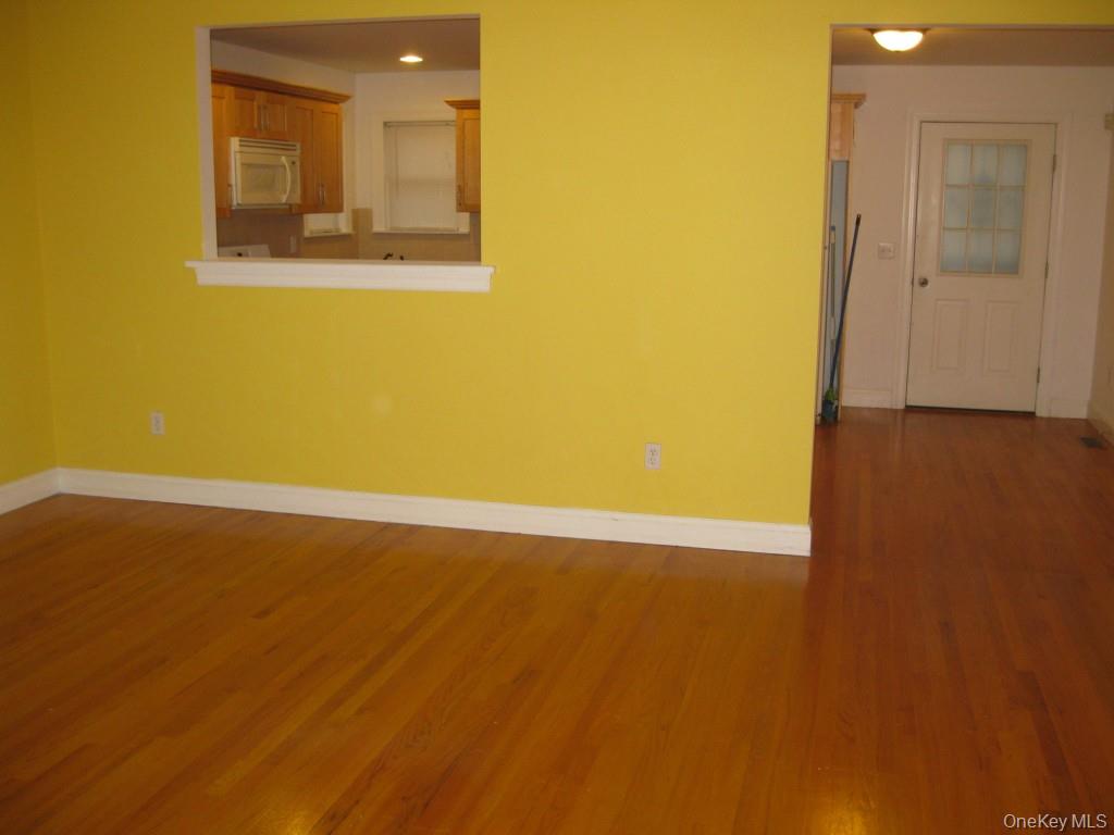 622 S 6th Avenue # A, Mount Vernon, NY 10550