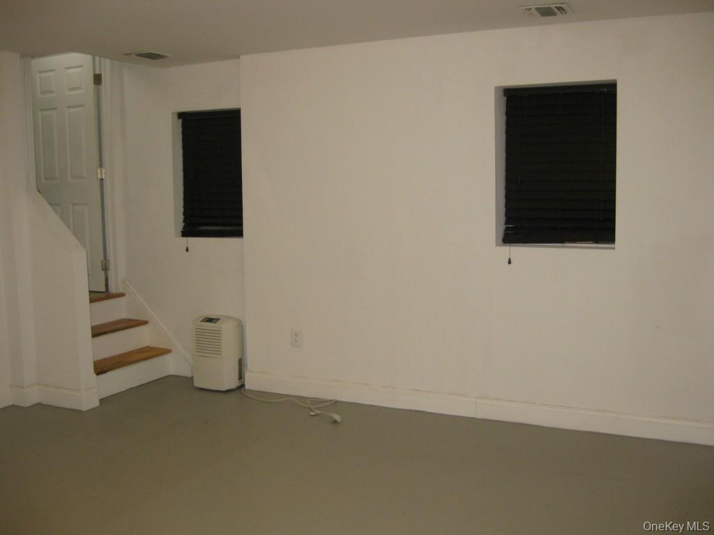 622 S 6th Avenue # A, Mount Vernon, NY 10550