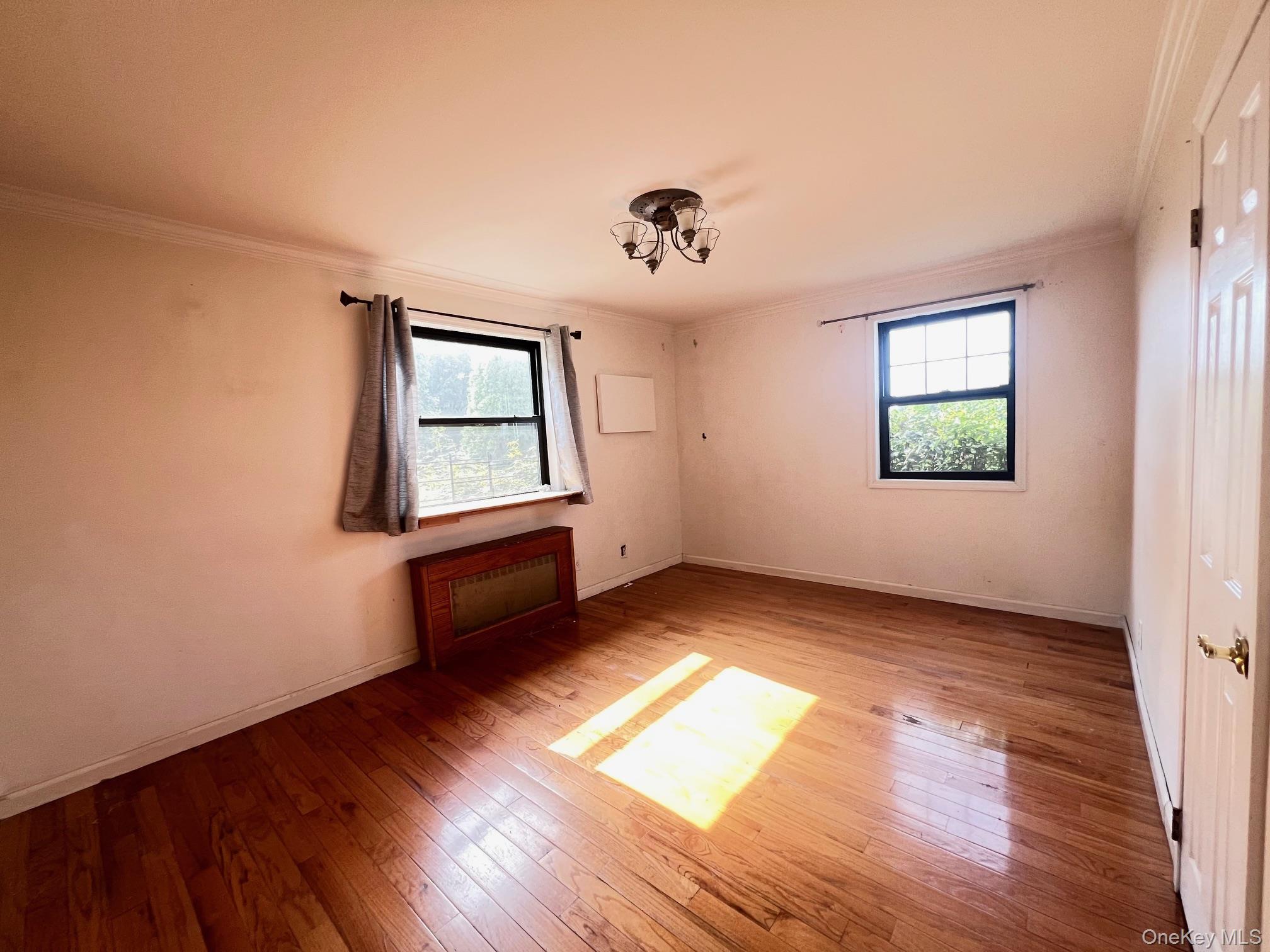 6824 136th Street # A, Flushing, NY 11367