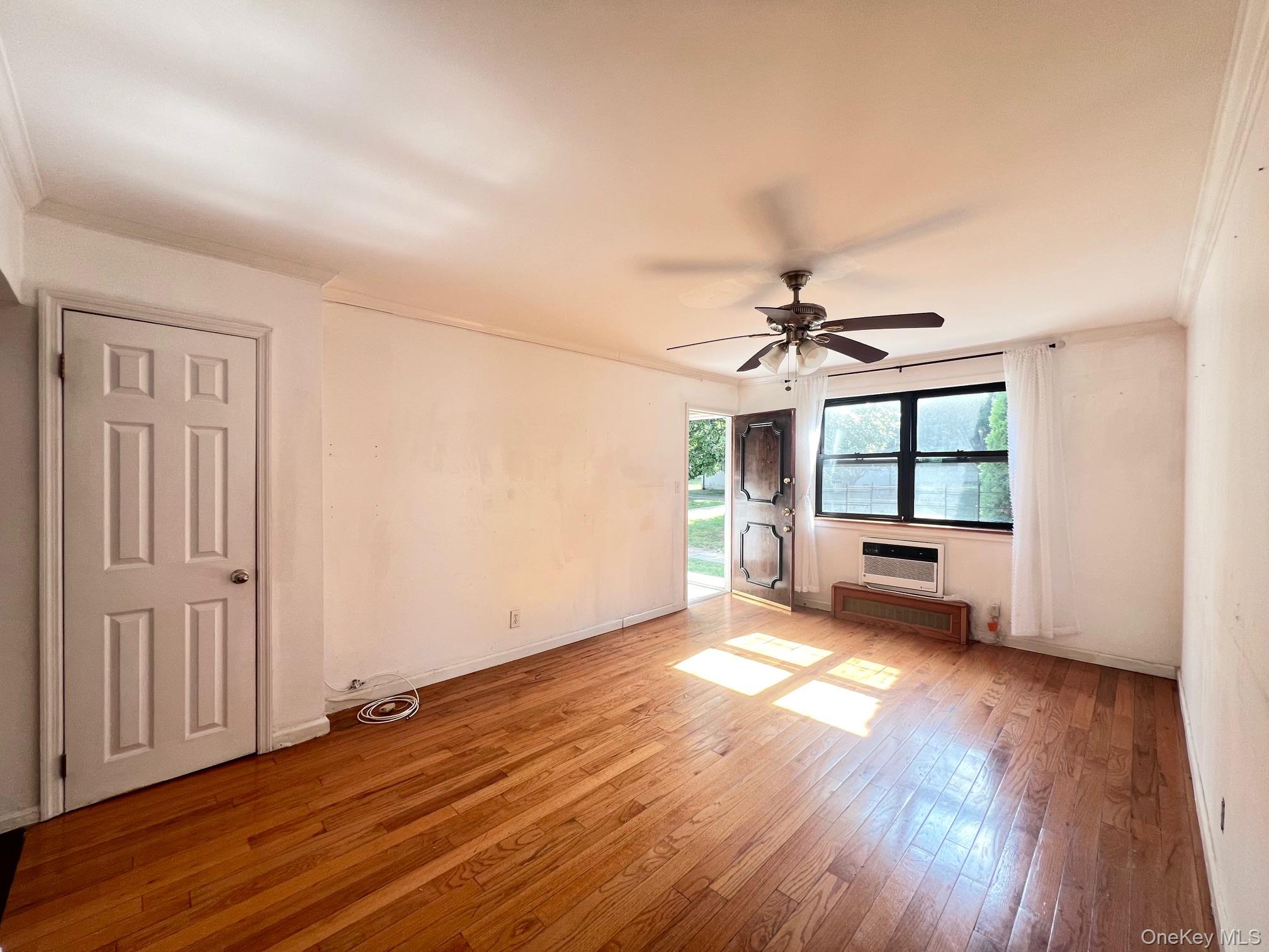 6824 136th Street # A, Flushing, NY 11367