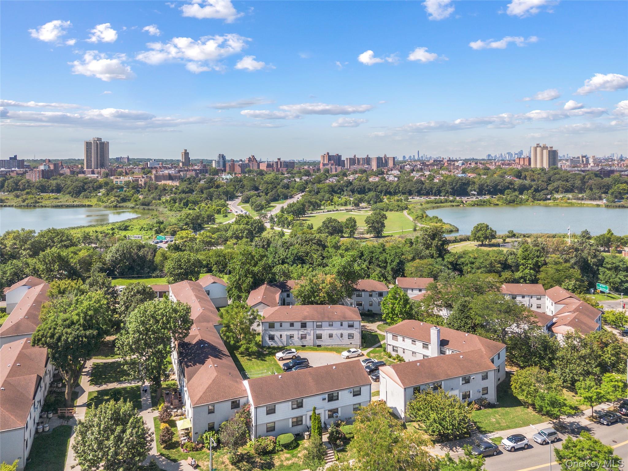 6824 136th Street # A, Flushing, NY 11367