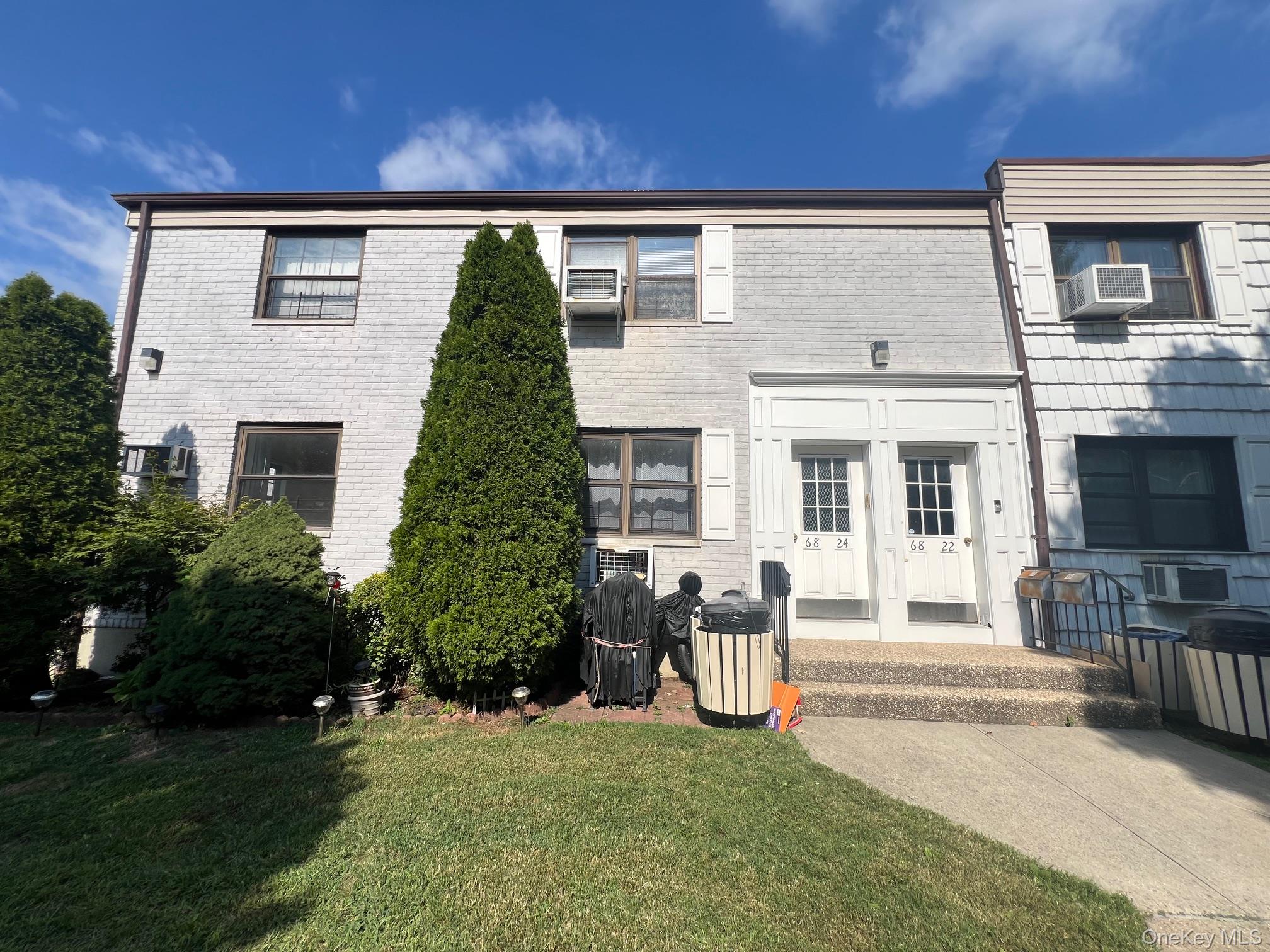 6824 136th Street # A, Flushing, NY 11367