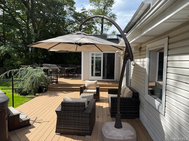 12 Woodland Drive, Old Bethpage, NY 11804