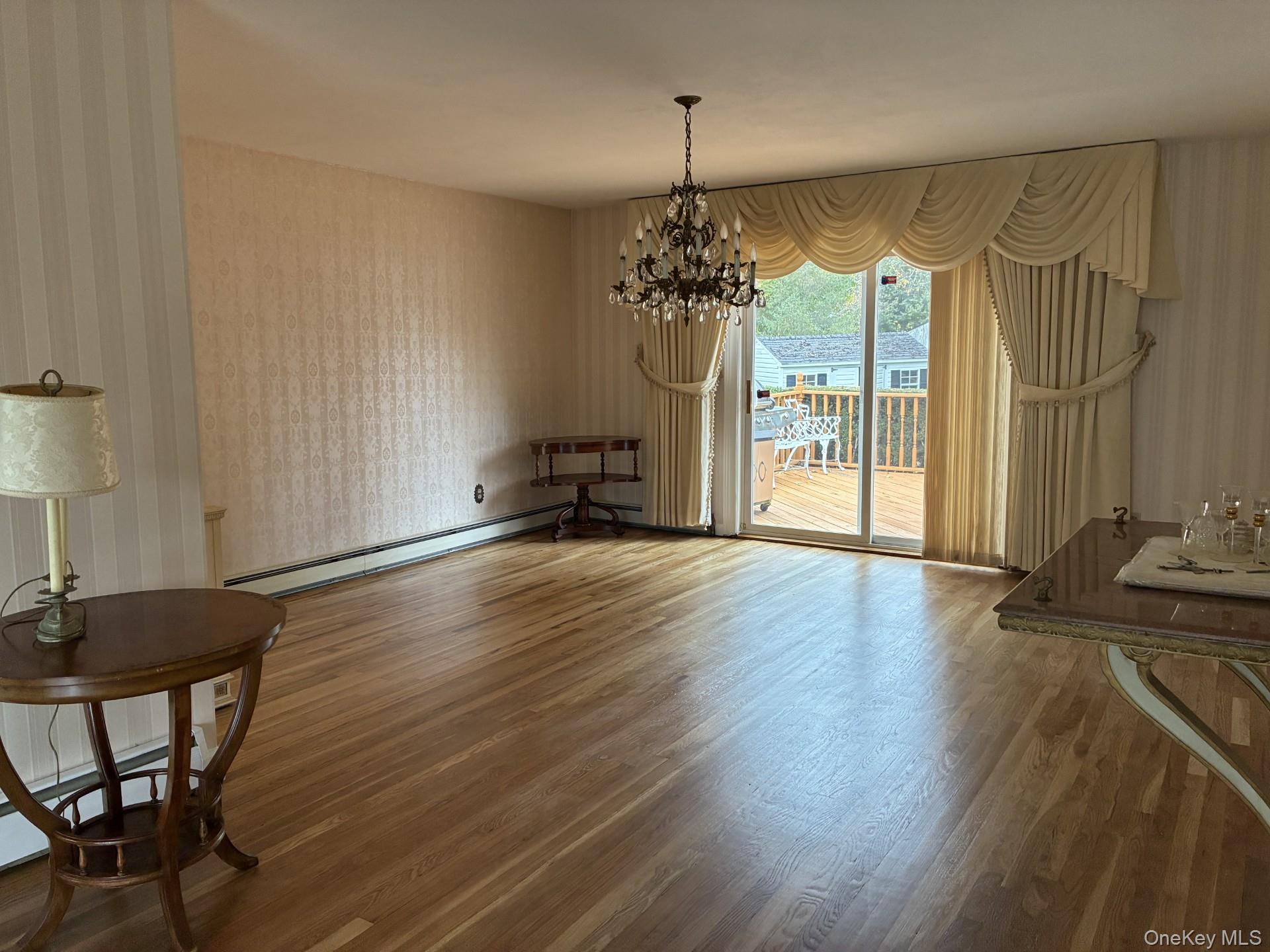 20 Shelbourne Lane, Commack, NY 11725