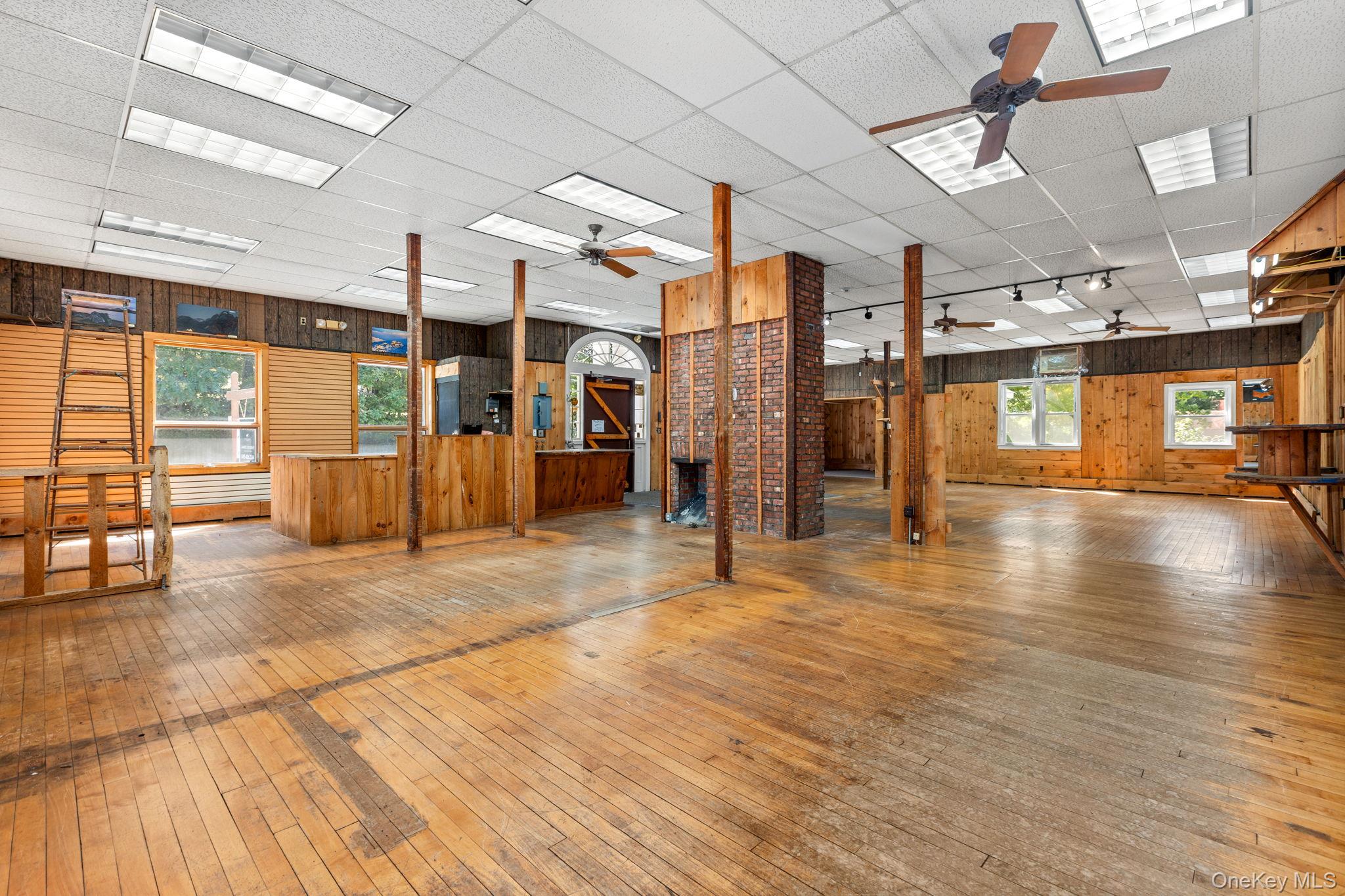 3256-3258 Us-6 E Main Street E, Mohegan Lake, NY 10547