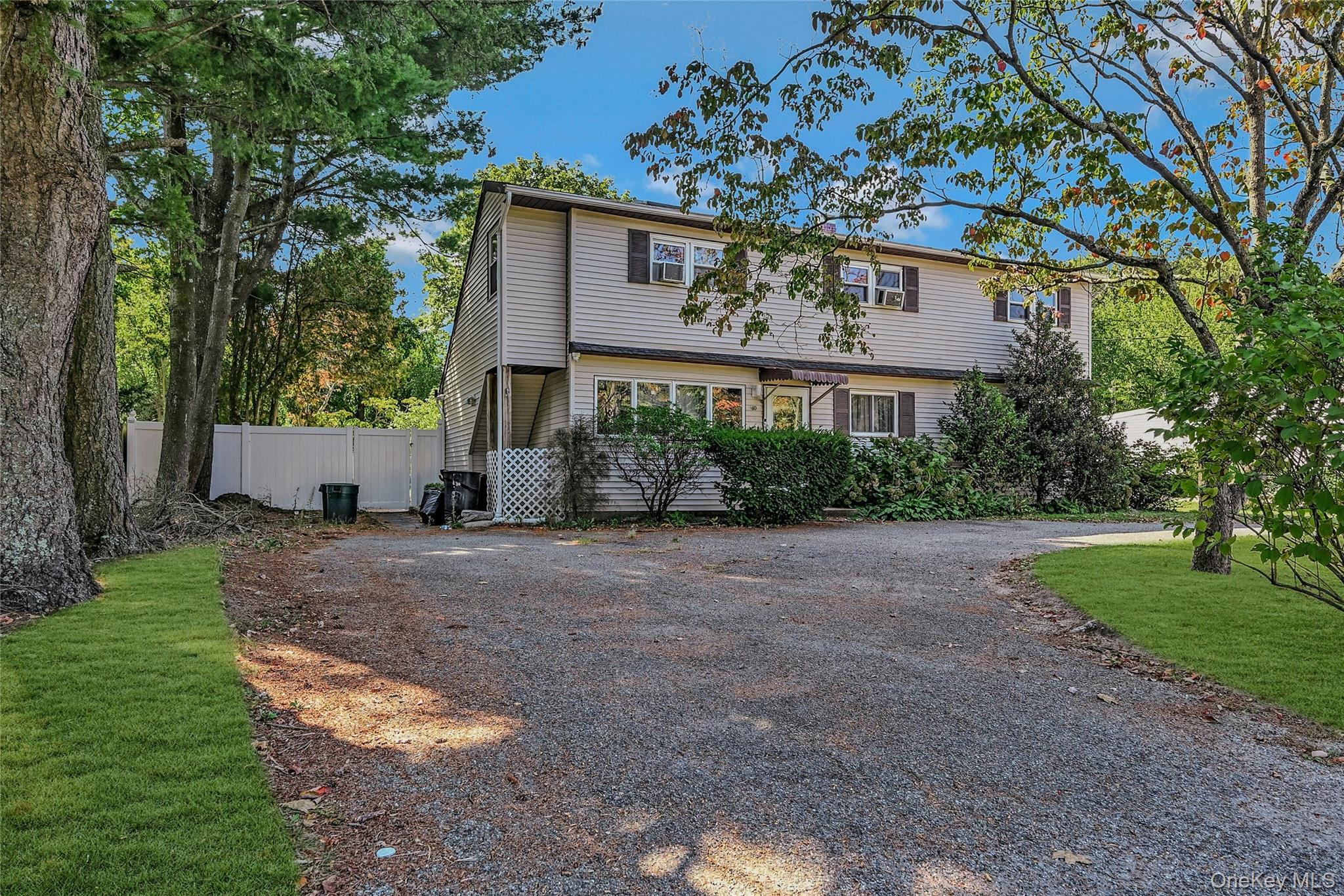 60 E Belmont Street, Bay Shore, NY 11706