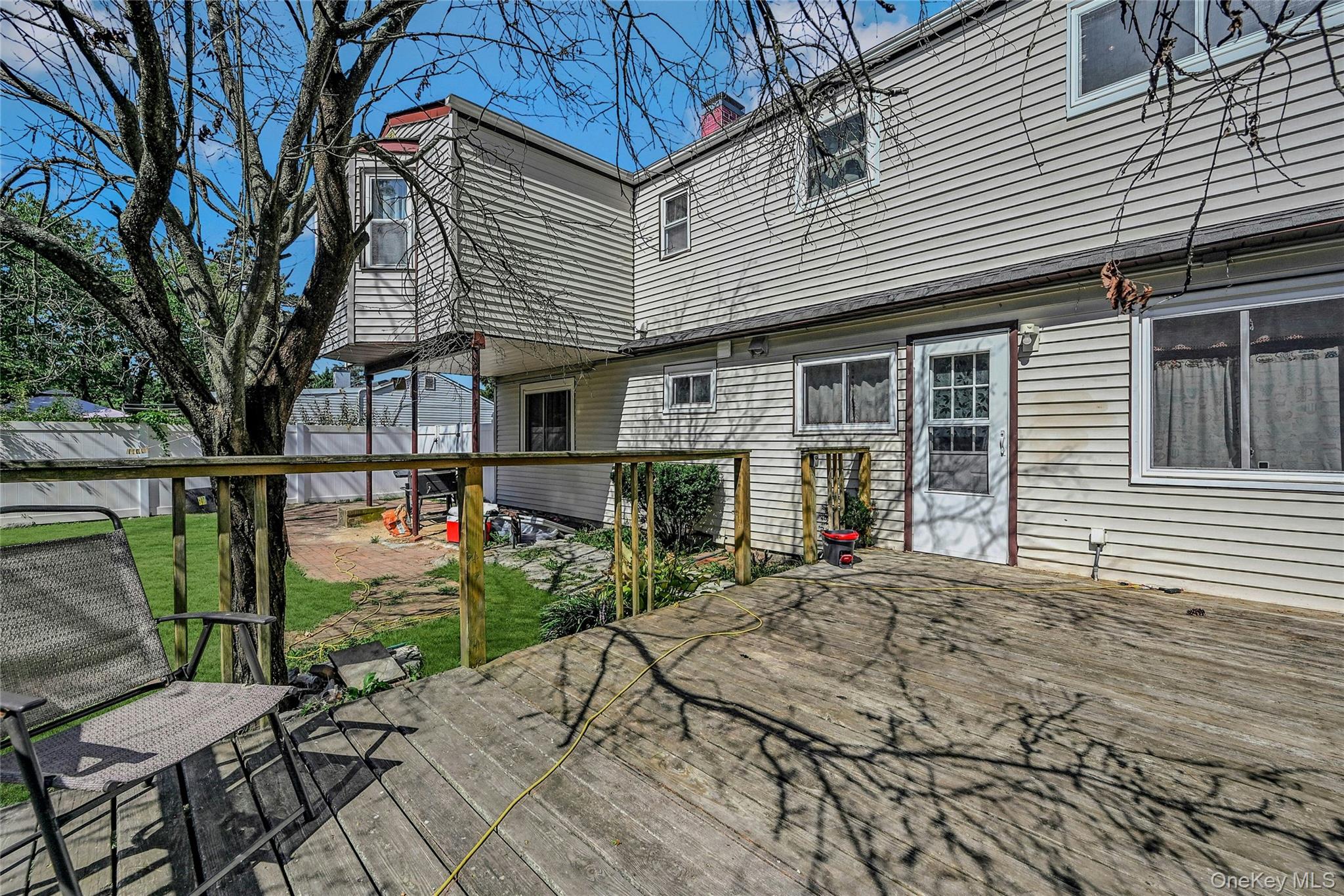 60 E Belmont Street, Bay Shore, NY 11706