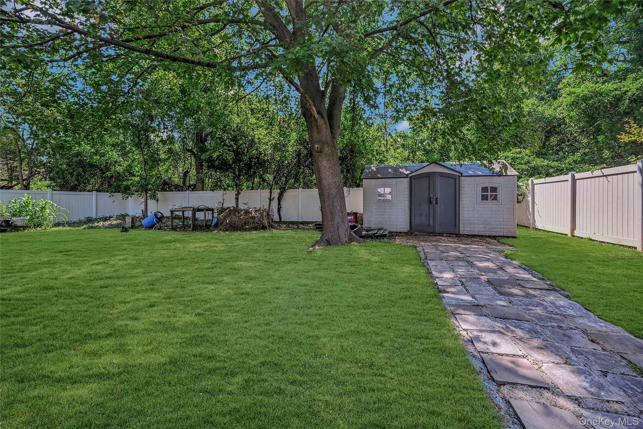 60 E Belmont Street, Bay Shore, NY 11706