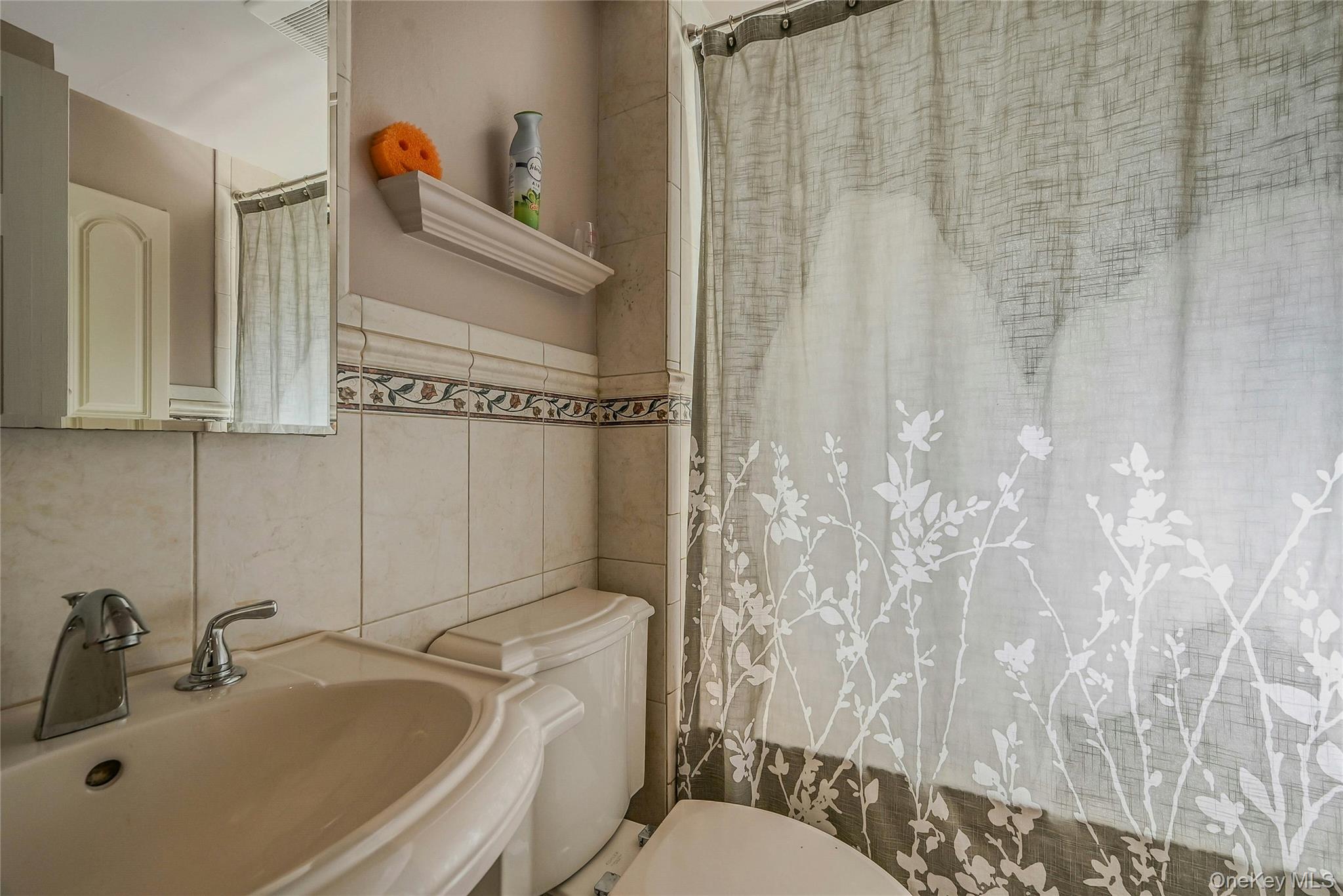 60 E Belmont Street, Bay Shore, NY 11706