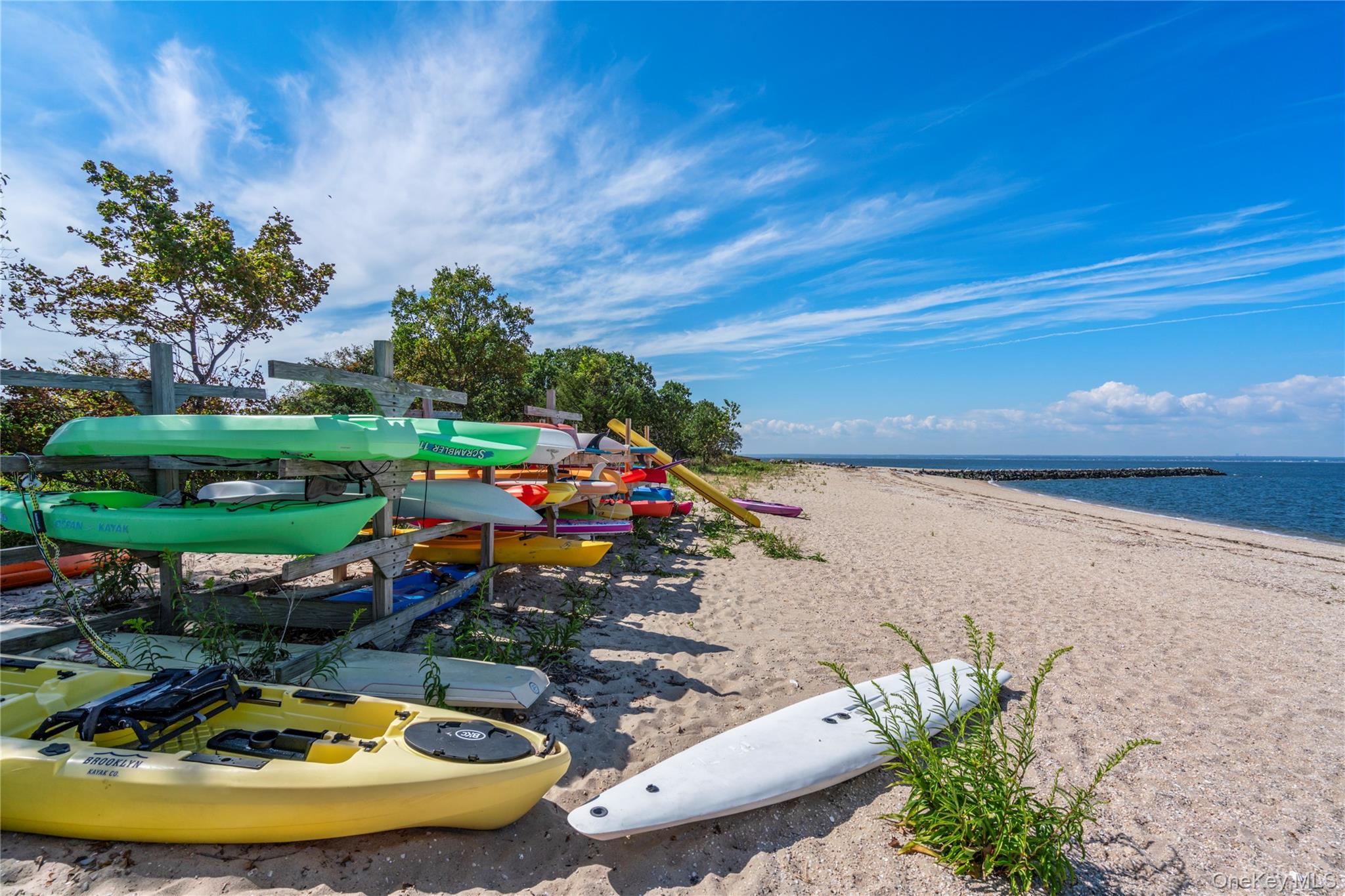 12 Parish Drive, Lattingtown, NY 11560