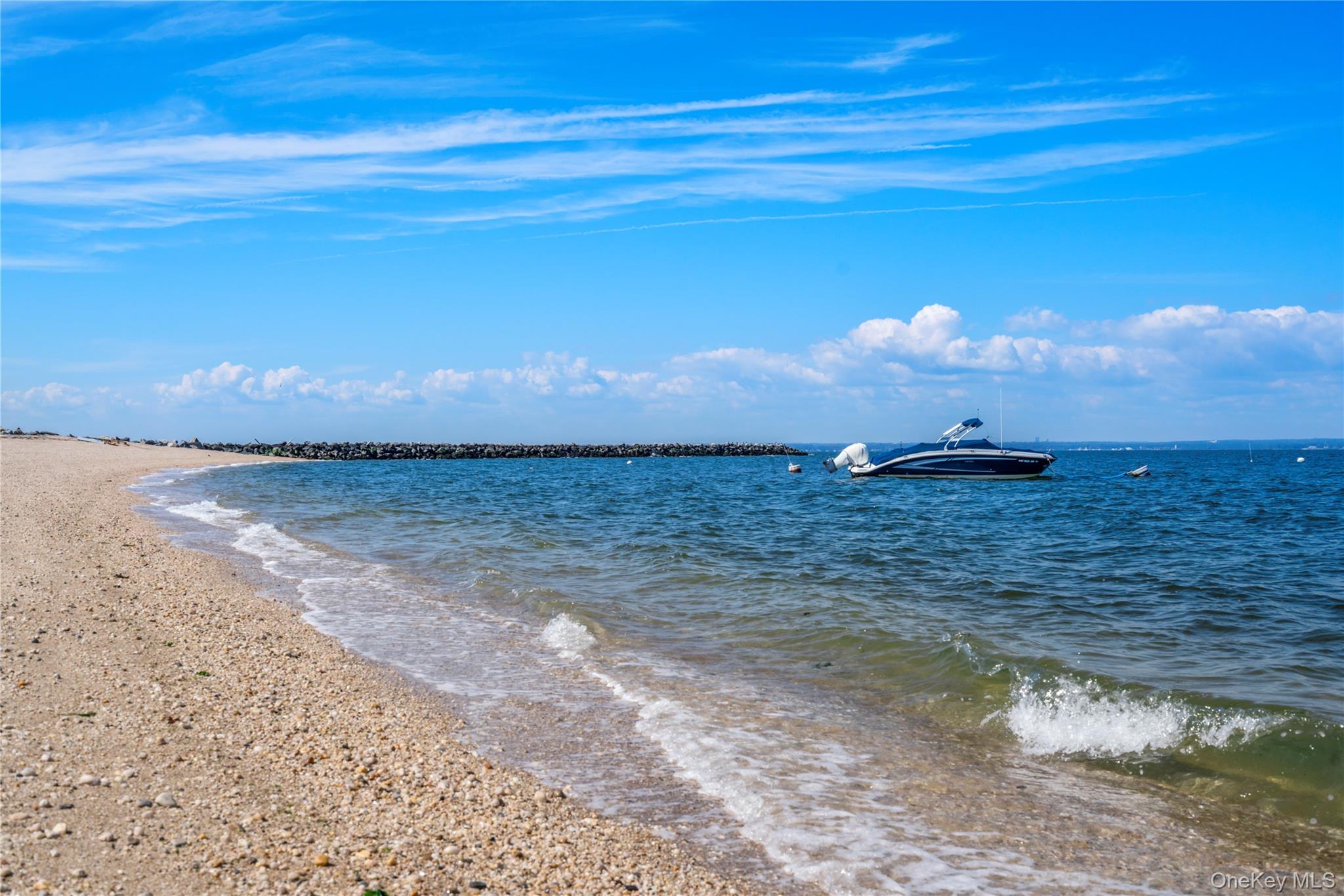 12 Parish Drive, Lattingtown, NY 11560