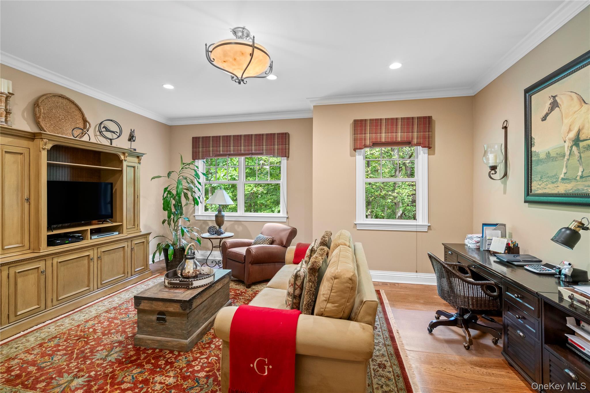 12 Parish Drive, Lattingtown, NY 11560