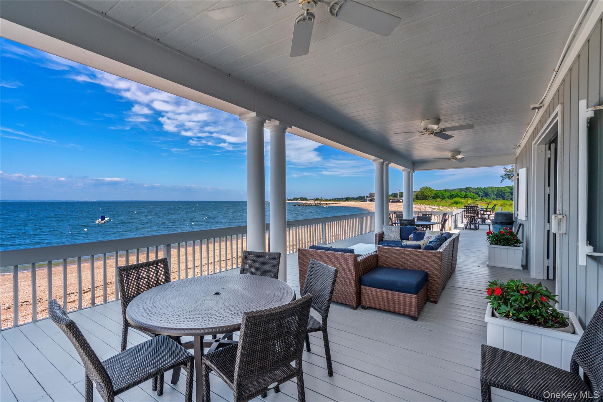 12 Parish Drive, Lattingtown, NY 11560